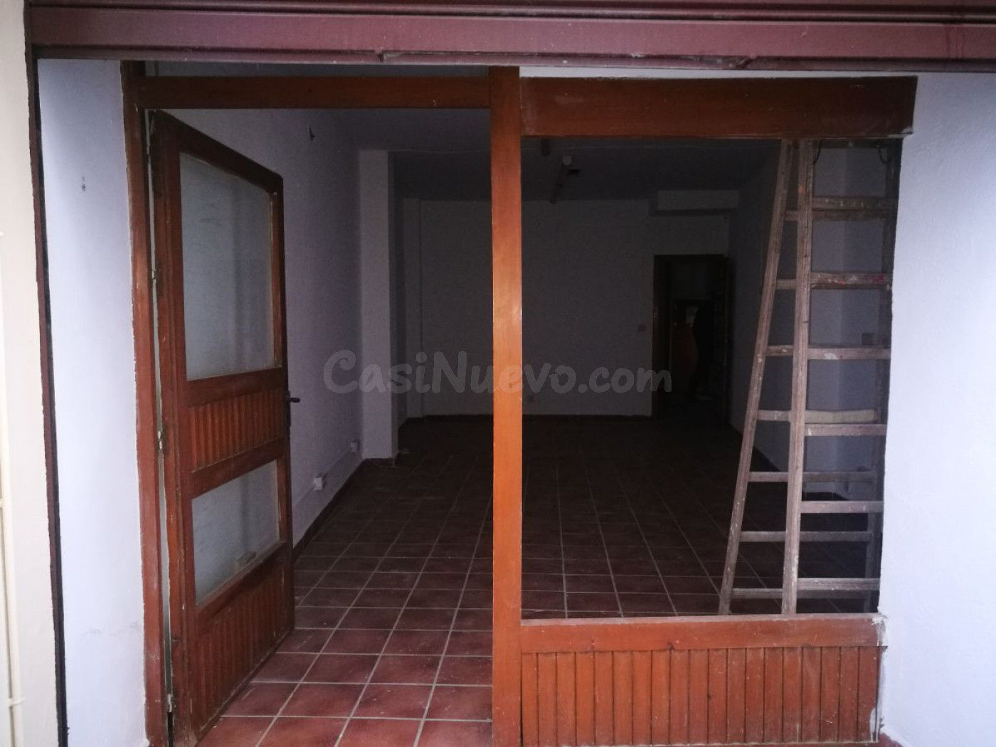 Local comercial 65m² en alquiler - Santa Marina - foto 2