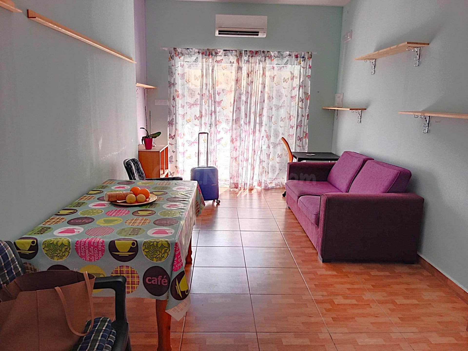 Local tipo loft a la venta en Denia - foto 2