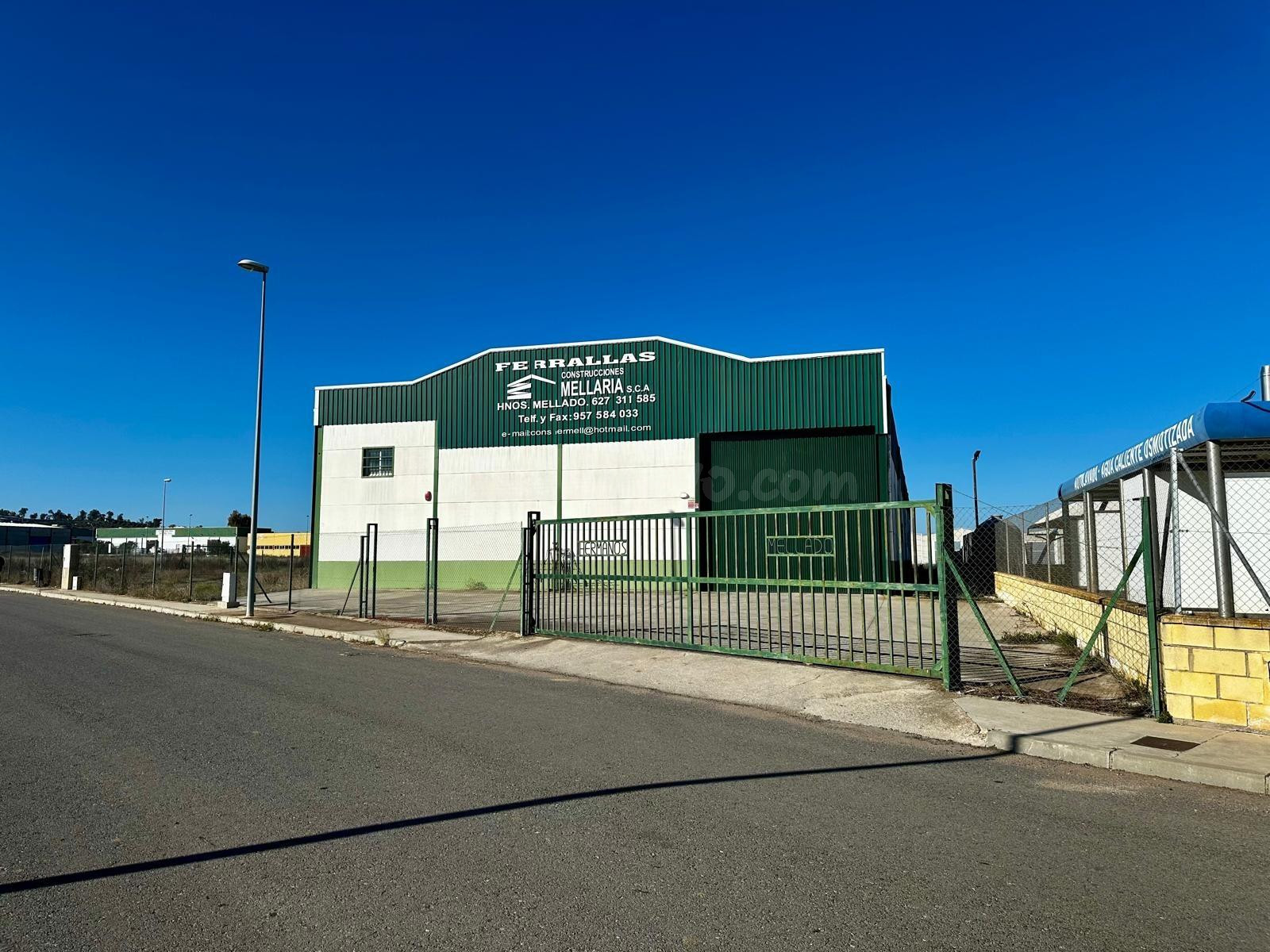 Nave industrial 1200m² en venta - Fuente Obejuna