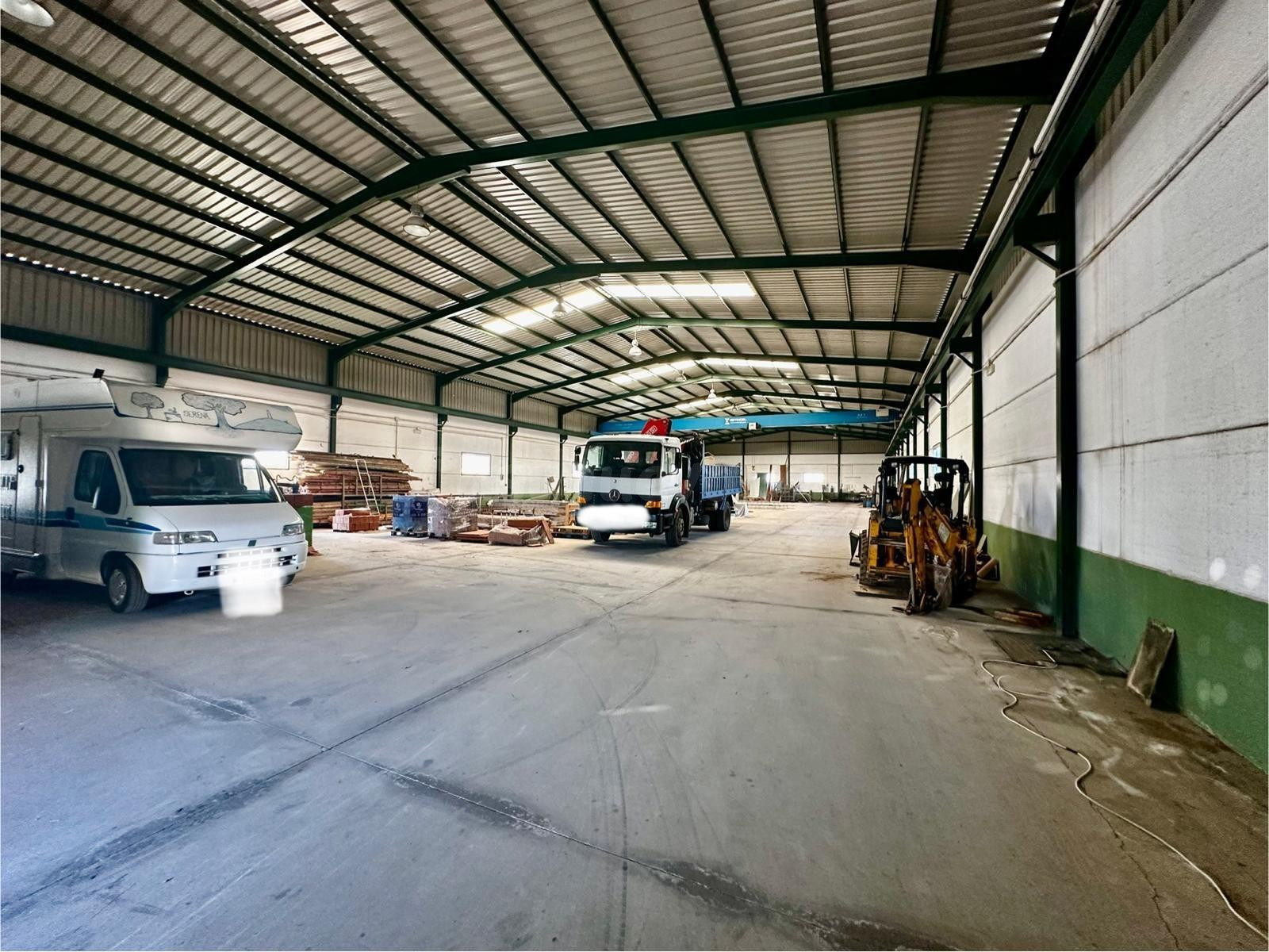 Nave industrial 1200m² en venta - Fuente Obejuna - foto 2