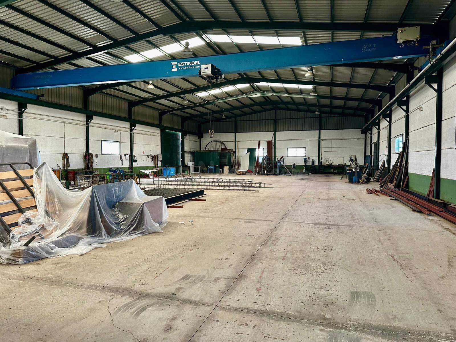 Nave industrial 1200m² en venta - Fuente Obejuna - foto 4