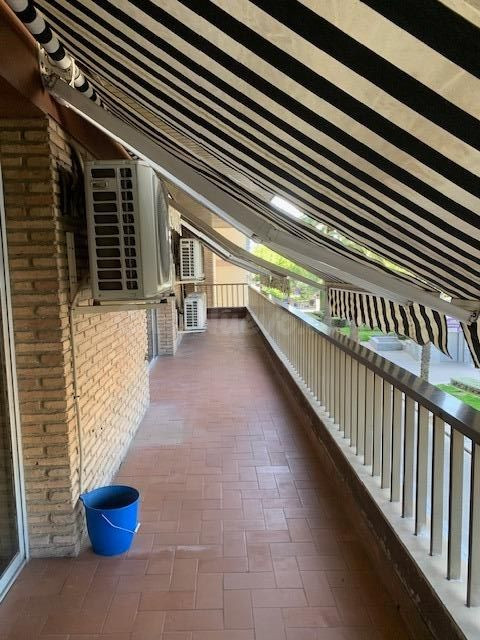 Se alquila oficina en el Paseo de la Victoria. - foto 4