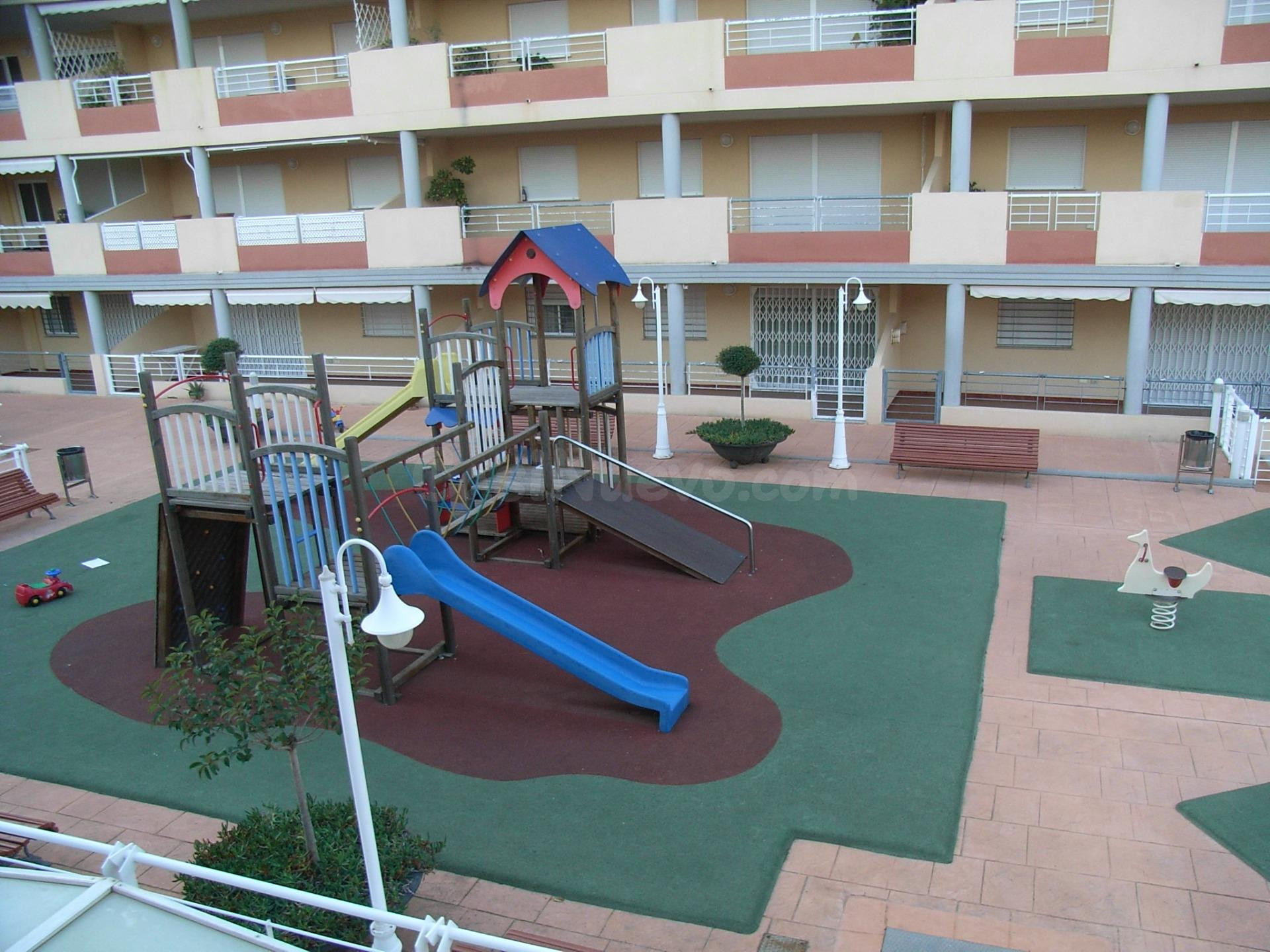 NO DEJES ESCAPAR ESTA OPORTUNIDAD, ADOSADO A 1 MINUTO PLAYA  - foto 4