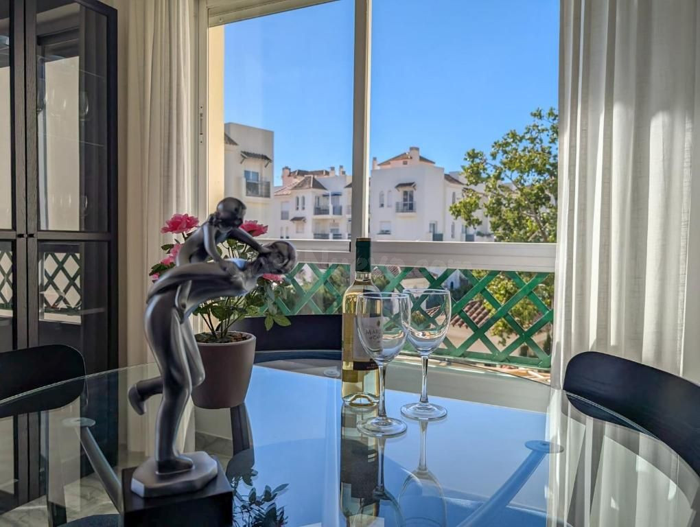 A UN PASEO DE PUERTO BANÚS, CON LICENCIA TURÍSTICA EN VIGOR - foto 5
