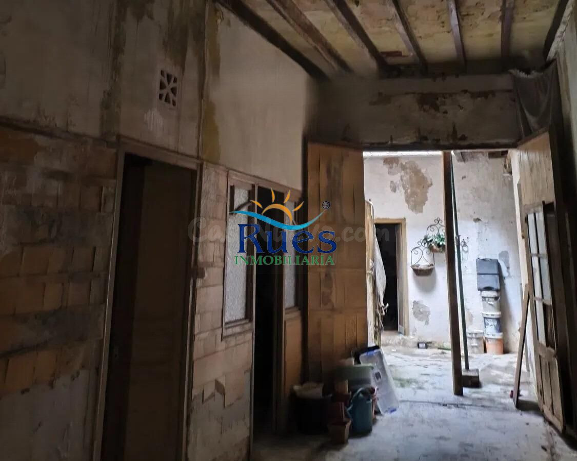 Suelo urbano al lado del mar y playa de Benicarló