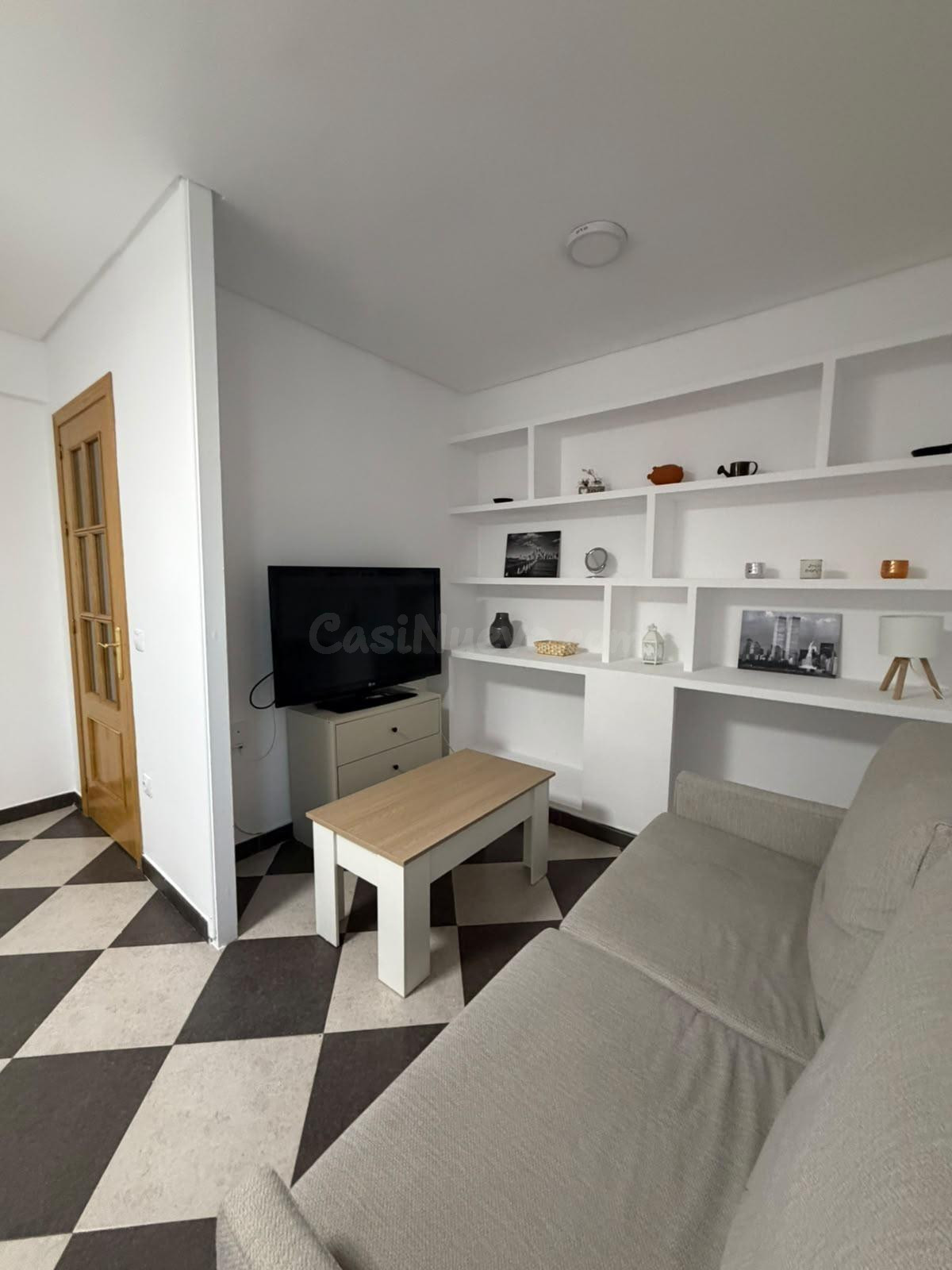 SOLO CHICAS ESTUDIANTES. ALQUILER DE habitaciones JUNTO AL P
