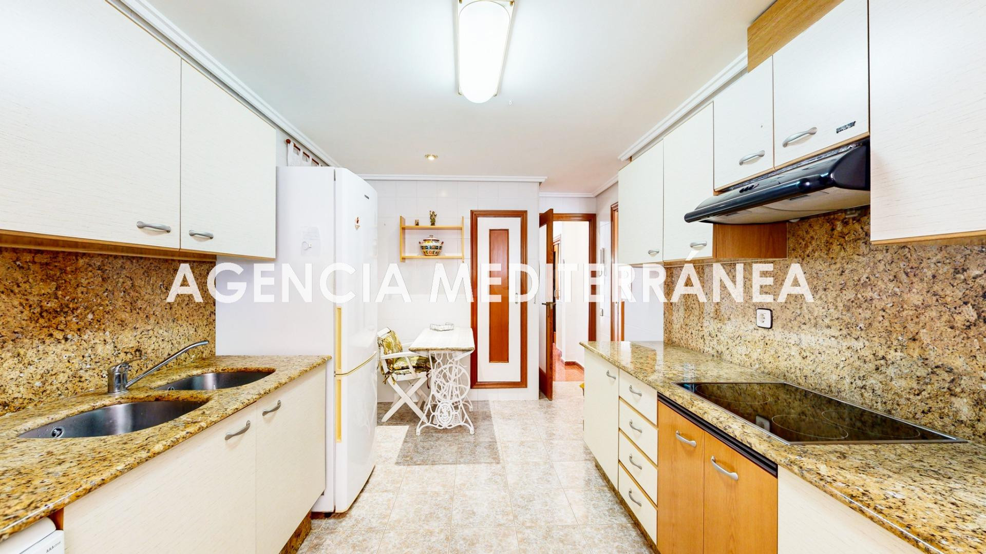 ¡Oportunidad única en San Antonio de Benagéber, zona Colinas - foto 4