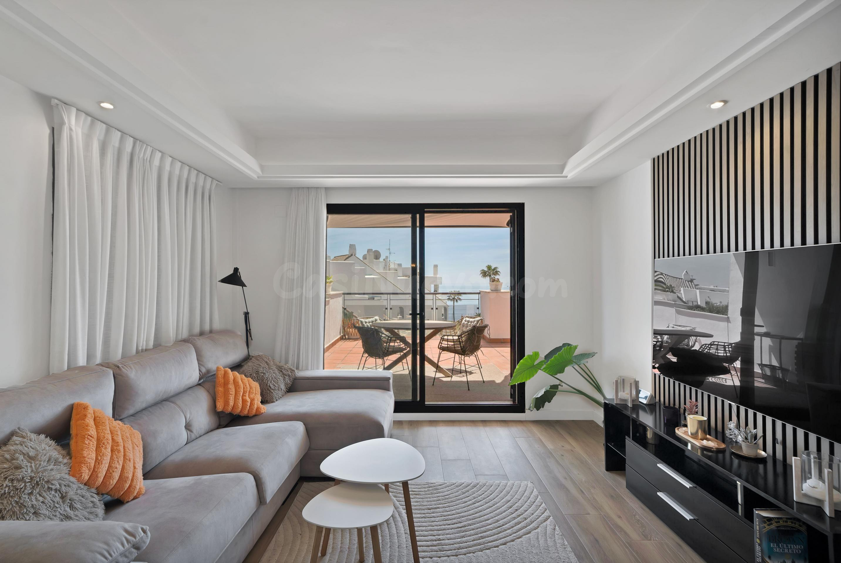 Luxury beachfront penthouse with jacuzzi and solarium in Cas - foto 4