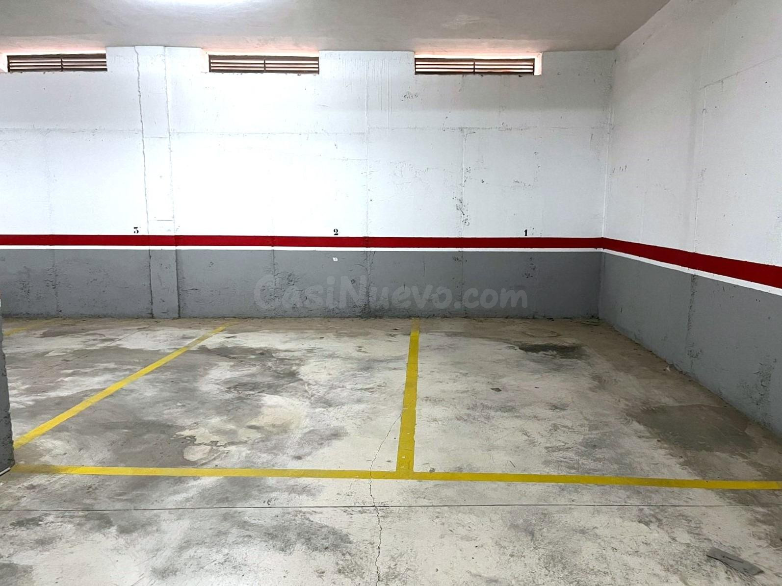 A la venta 6 plazas de garaje en Santomera c/San José nº1.  Y un trastero