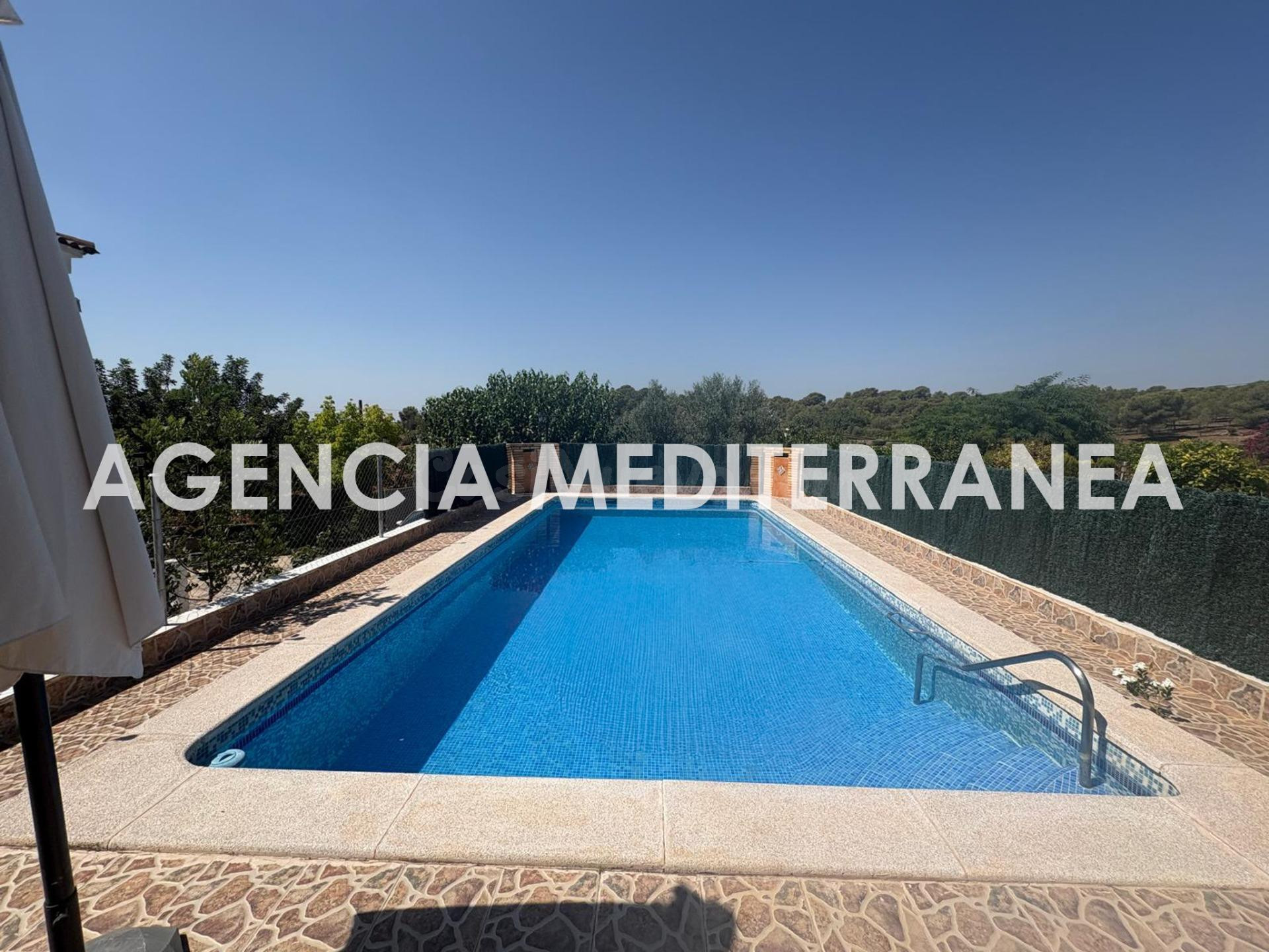 Gran chalet en venta en Lliria, con piscina privada - foto 3