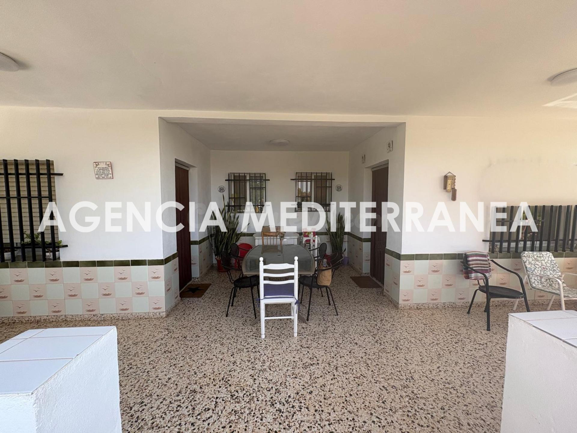 Gran chalet en venta en Lliria, con piscina privada - foto 4