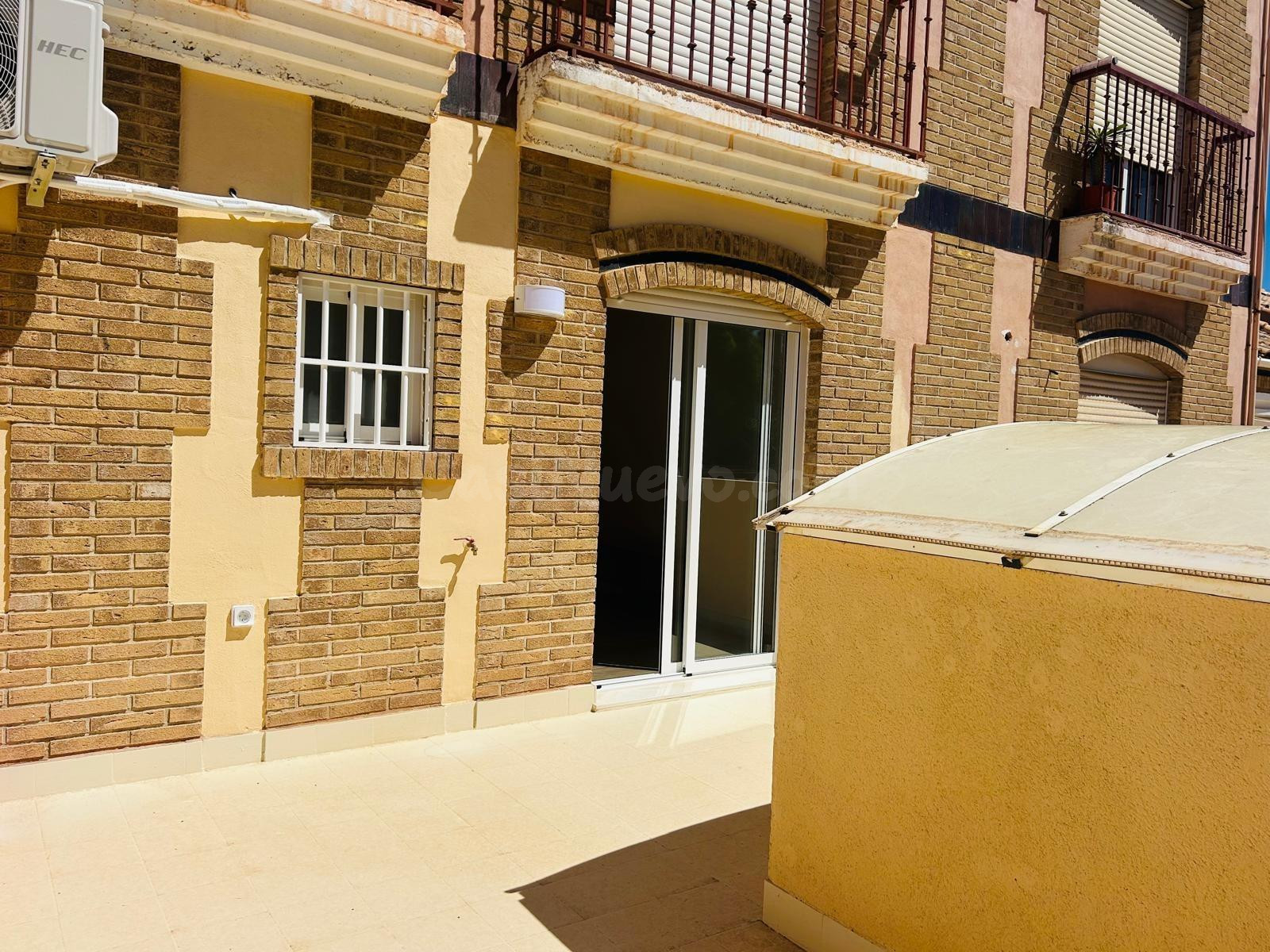 Estudio Reformado en Torre de la Horadada a Solo 823 Metros del Mar
