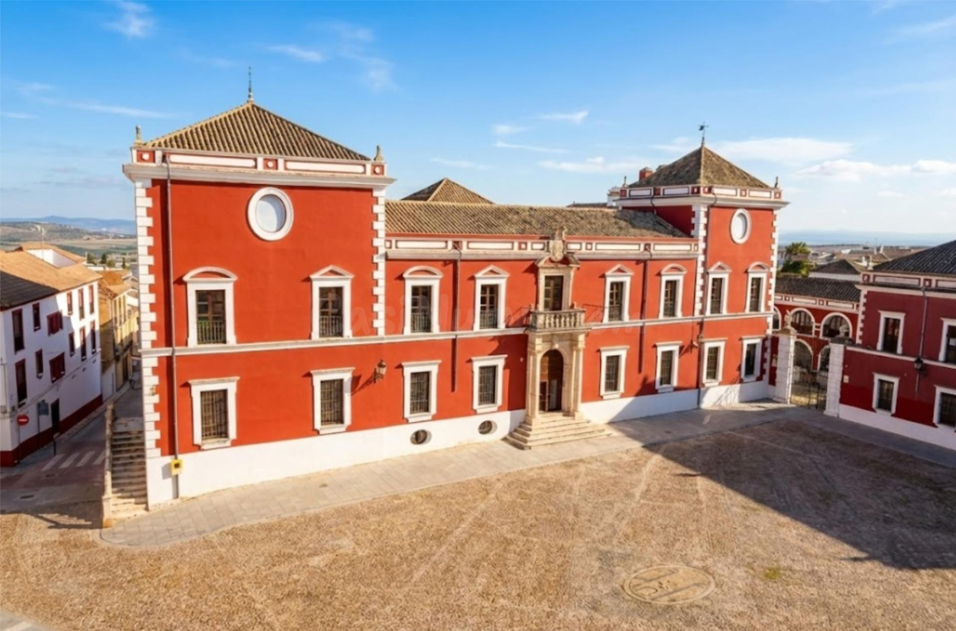 Edificio histórico en Plaza de Armas – Fernán Núñez (Córdoba - foto 4