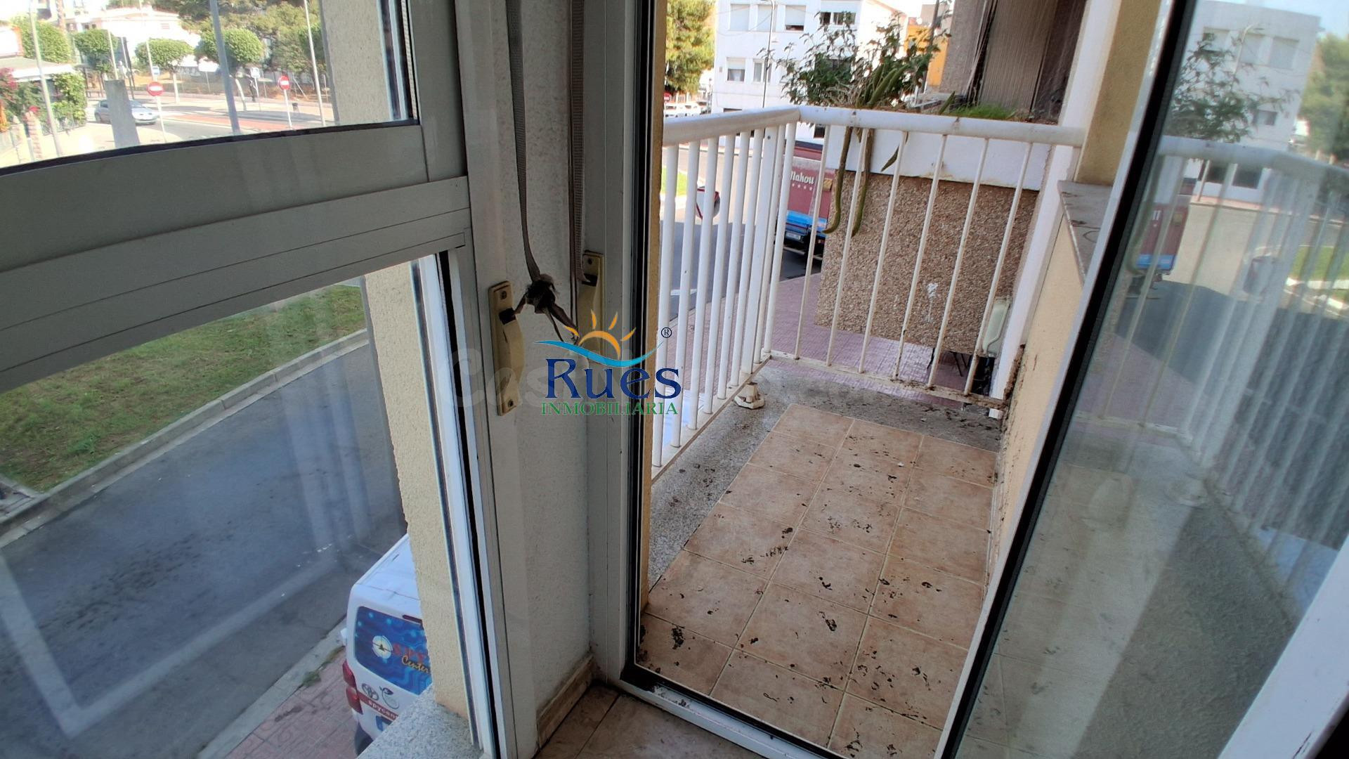 Piso en Oropesa del Mar a 1 kilómetro de la playa - foto 5