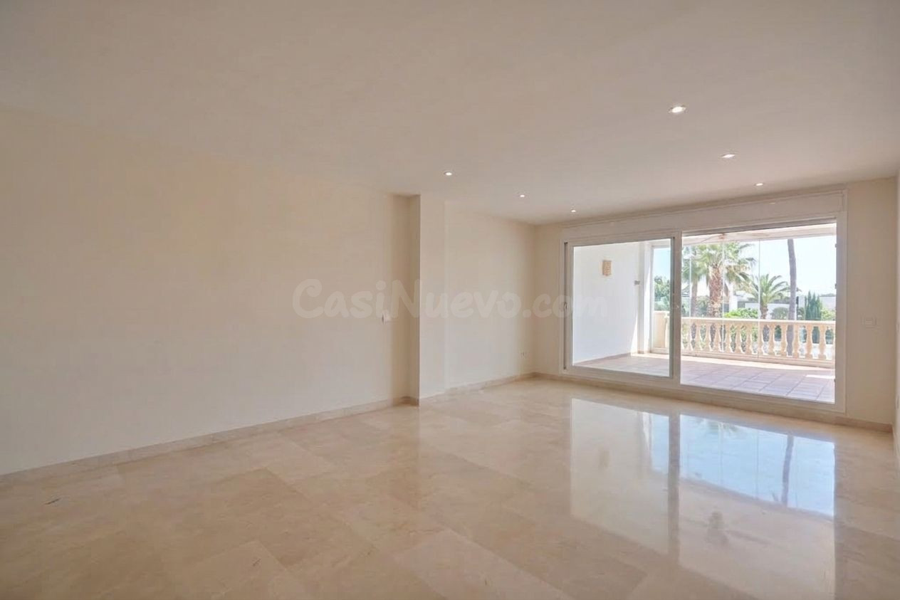 Exclusive Beachfront Apartment in Las Cañas Beach, Marbella - foto 4