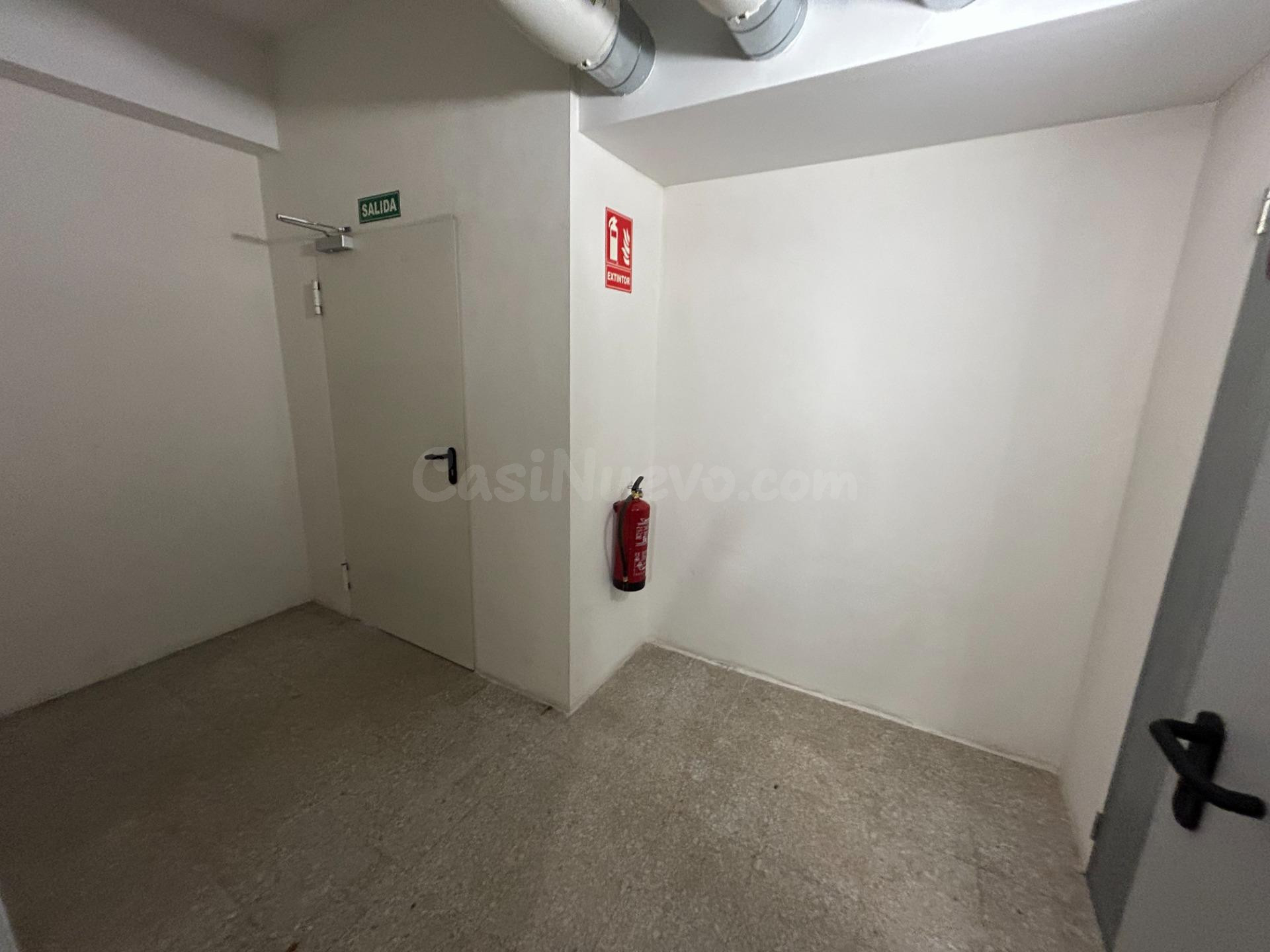 VENTA TRASTEROS JUNTO PLAZA ESPAÑA - foto 2