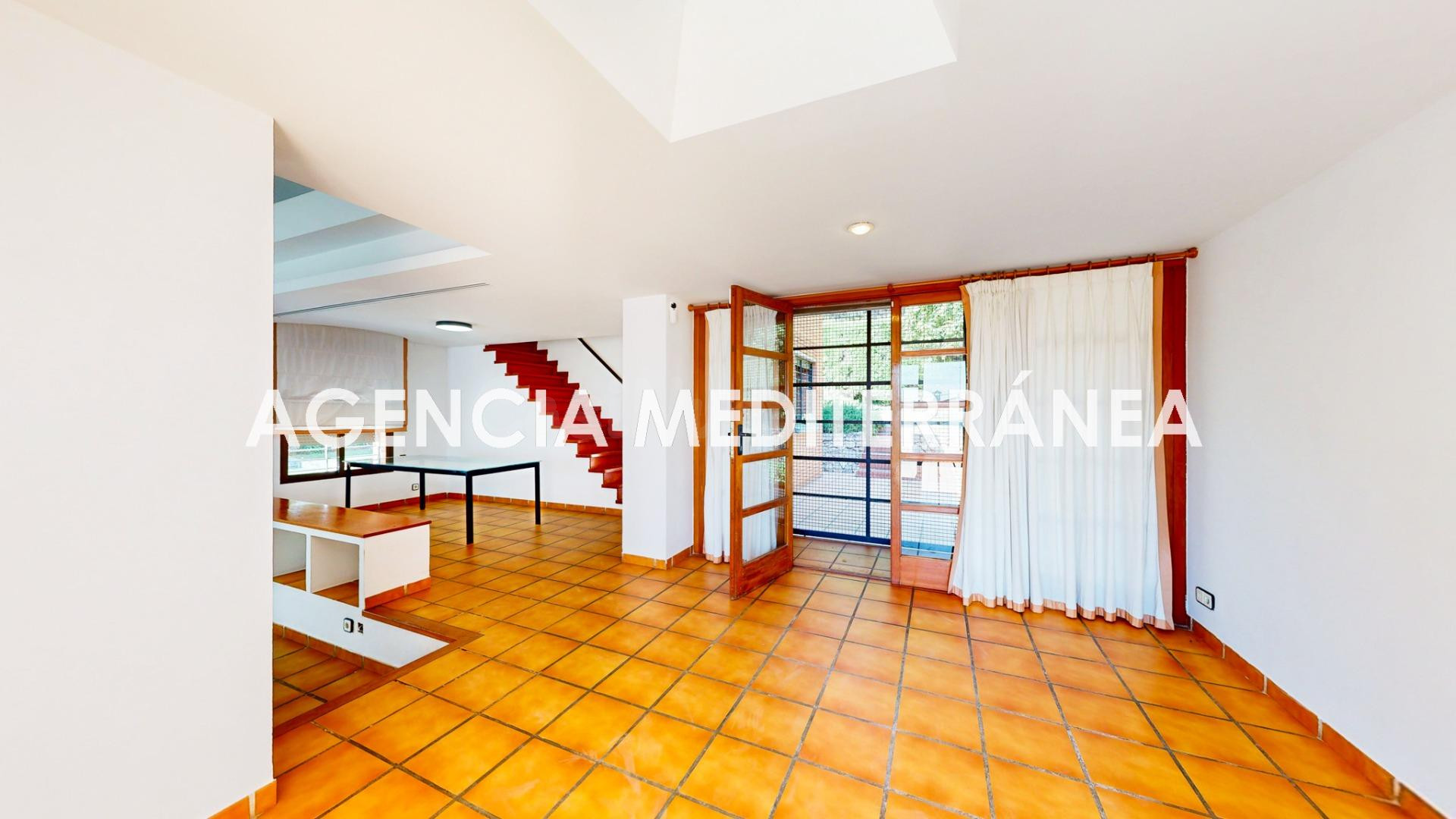 CHALET INDEPENDIENTE EN LA CAÑADA CON PISCINA - foto 4