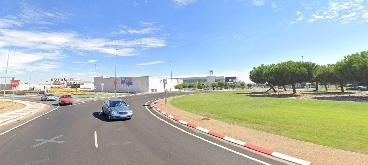 Terreno industrial en venta - Montalvo