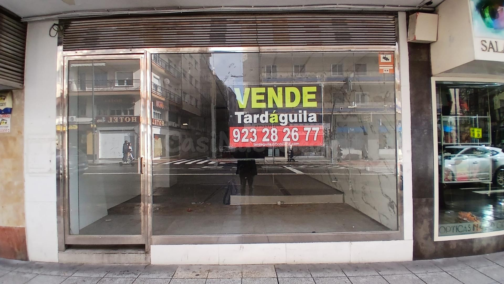 FANTÁSTICO LOCAL COMERCIAL EN MARIA AUXILIADORA JUNTO AVENIDA PORTUGAL