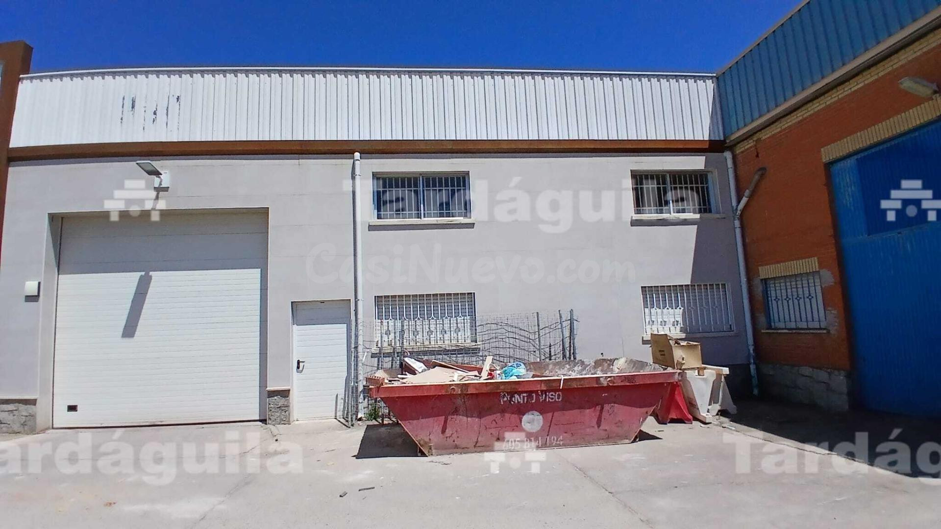NAVE EN VENTA EN MONTALVO I.