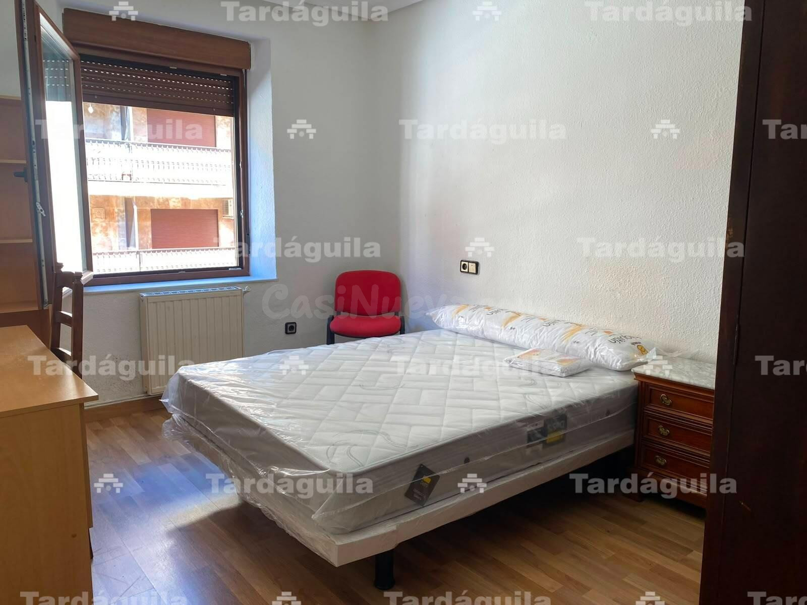 PISO DE 4 DORMITORIOS 2 BAÑOS JUNTO PLAZA MAYOR