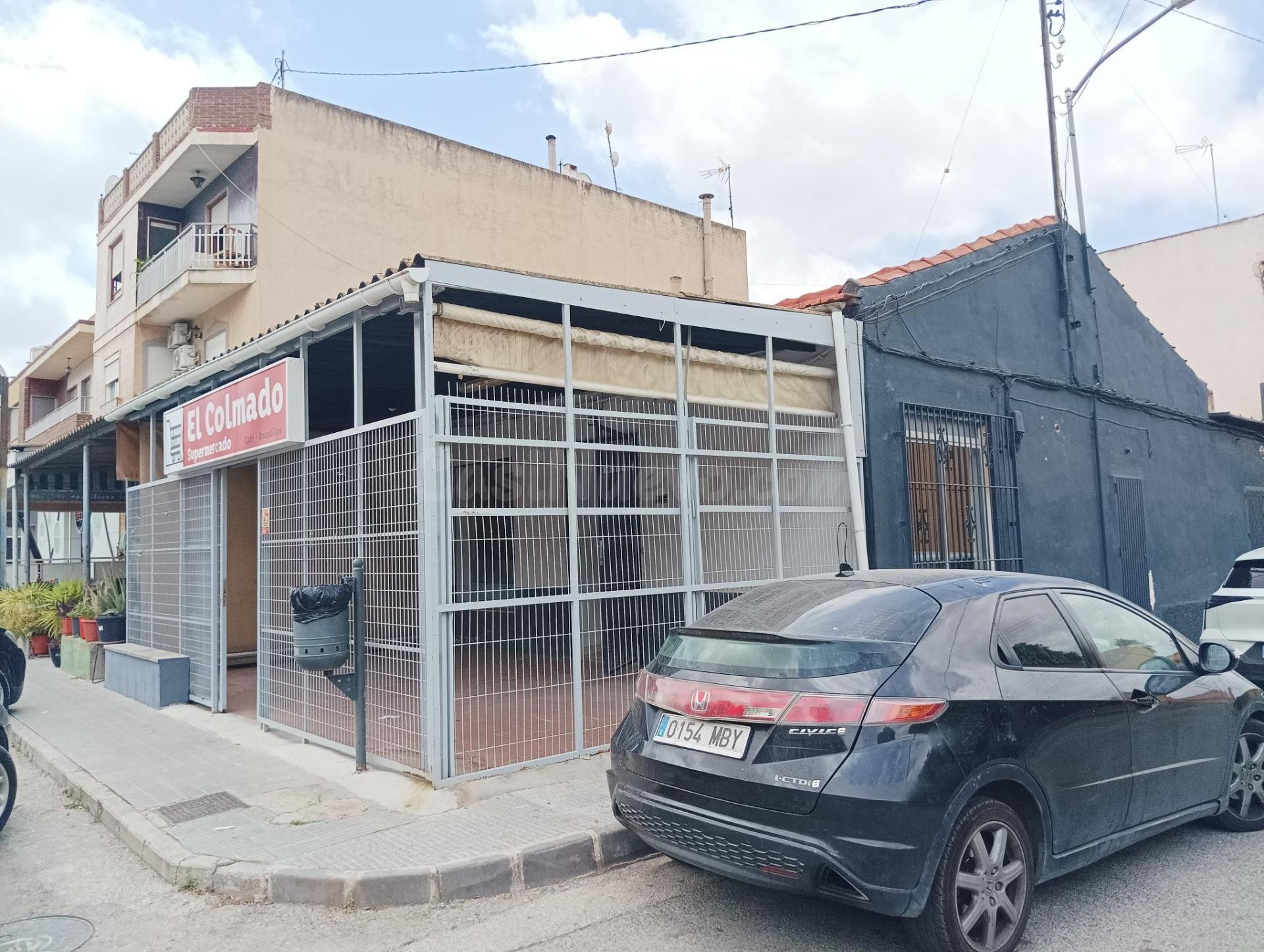 SE VENDE CASA PARA VIVIR O NEGOCIO - foto 2
