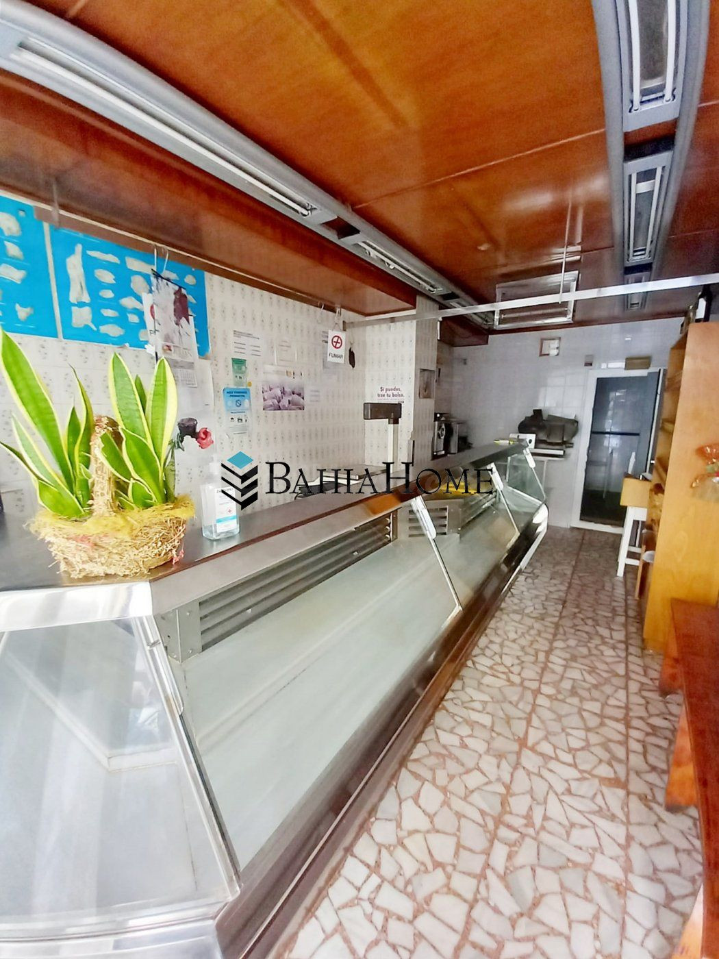 Local comercial 96m² en venta - Cuatro Caminos - foto 2