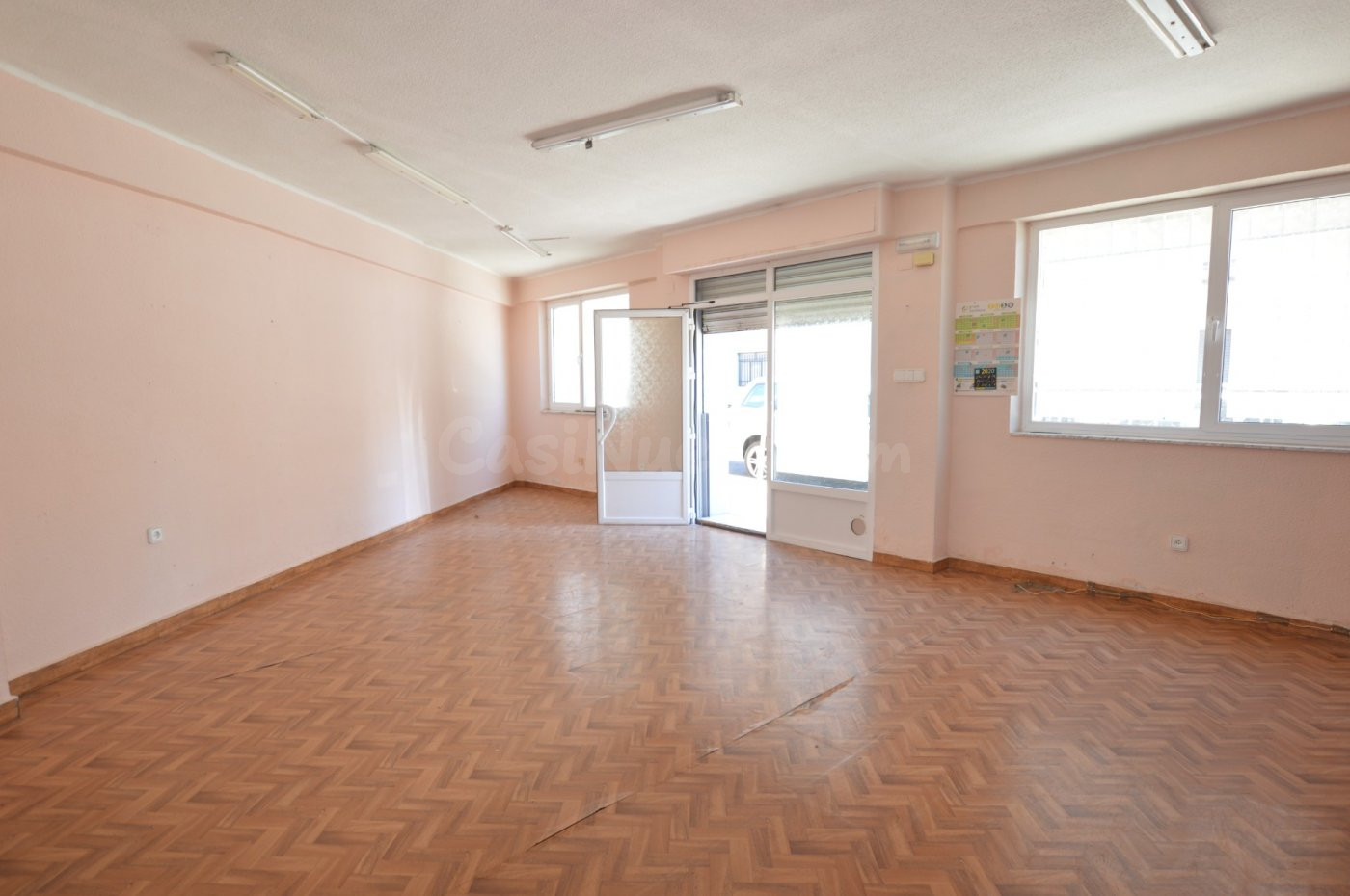 LOCAL COMERCIAL EN ELDA, ZONA FICIA - foto 2