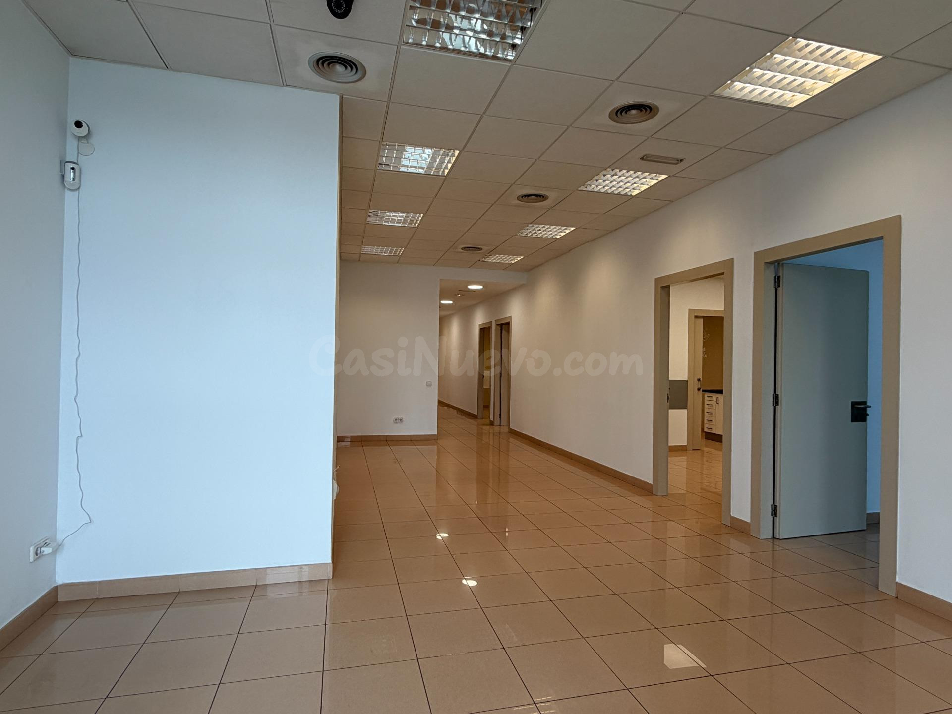 LOCAL EN ALQUILER EN WORK CENTER A GRELA - foto 4