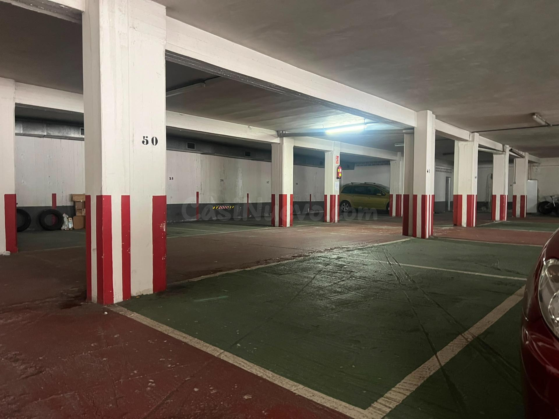 Plaza de garaje en la calle Constitución. - foto 3
