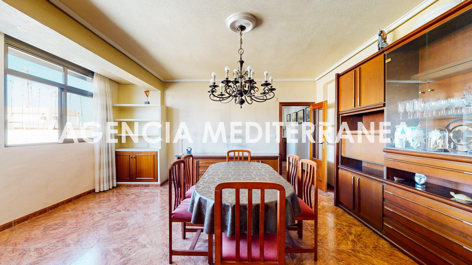 Piso en venta en Valencia, al lado de la estación del AVE