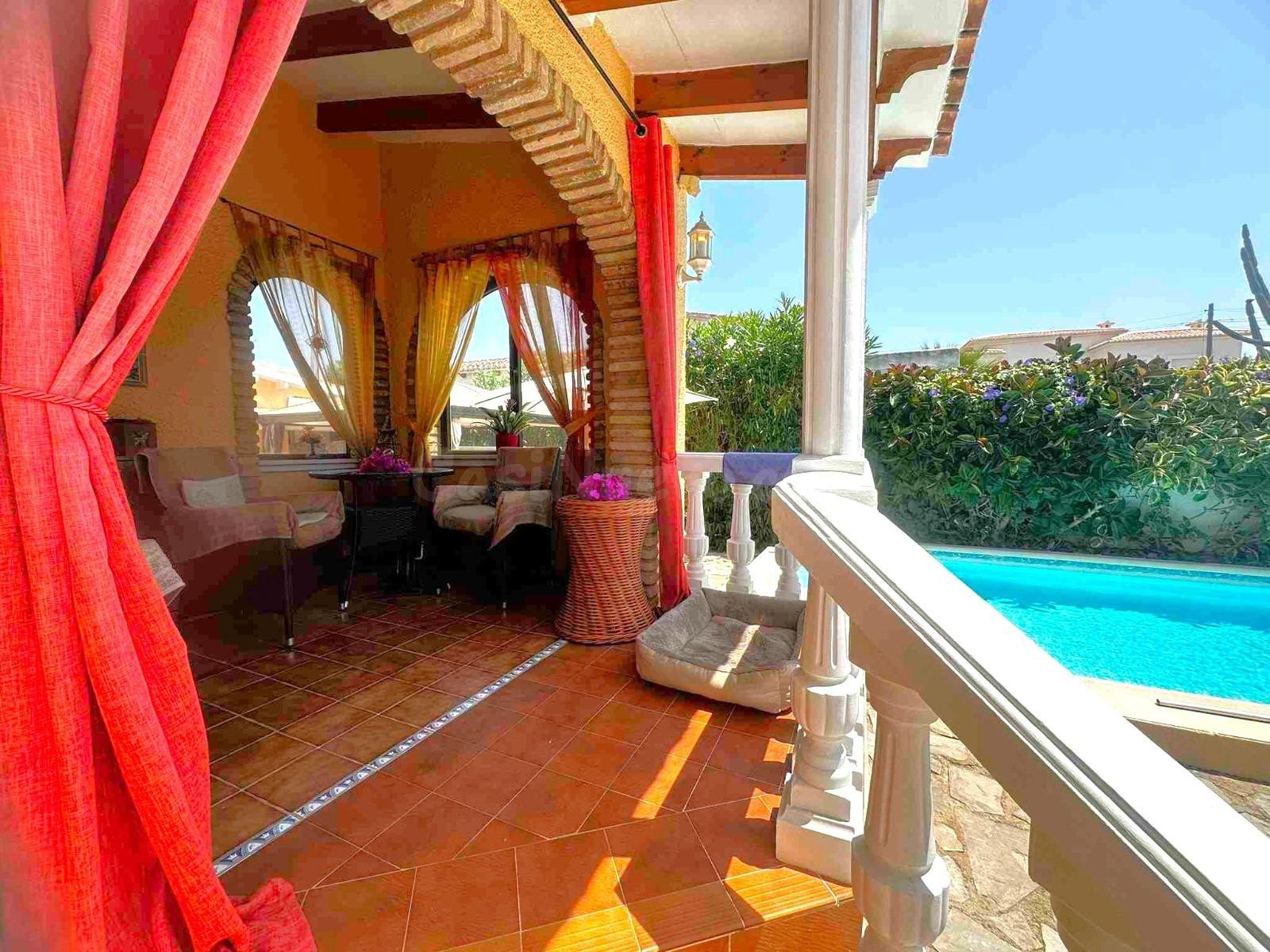 Bonito chalet con apartamento de invitados en venta en Els P - foto 5