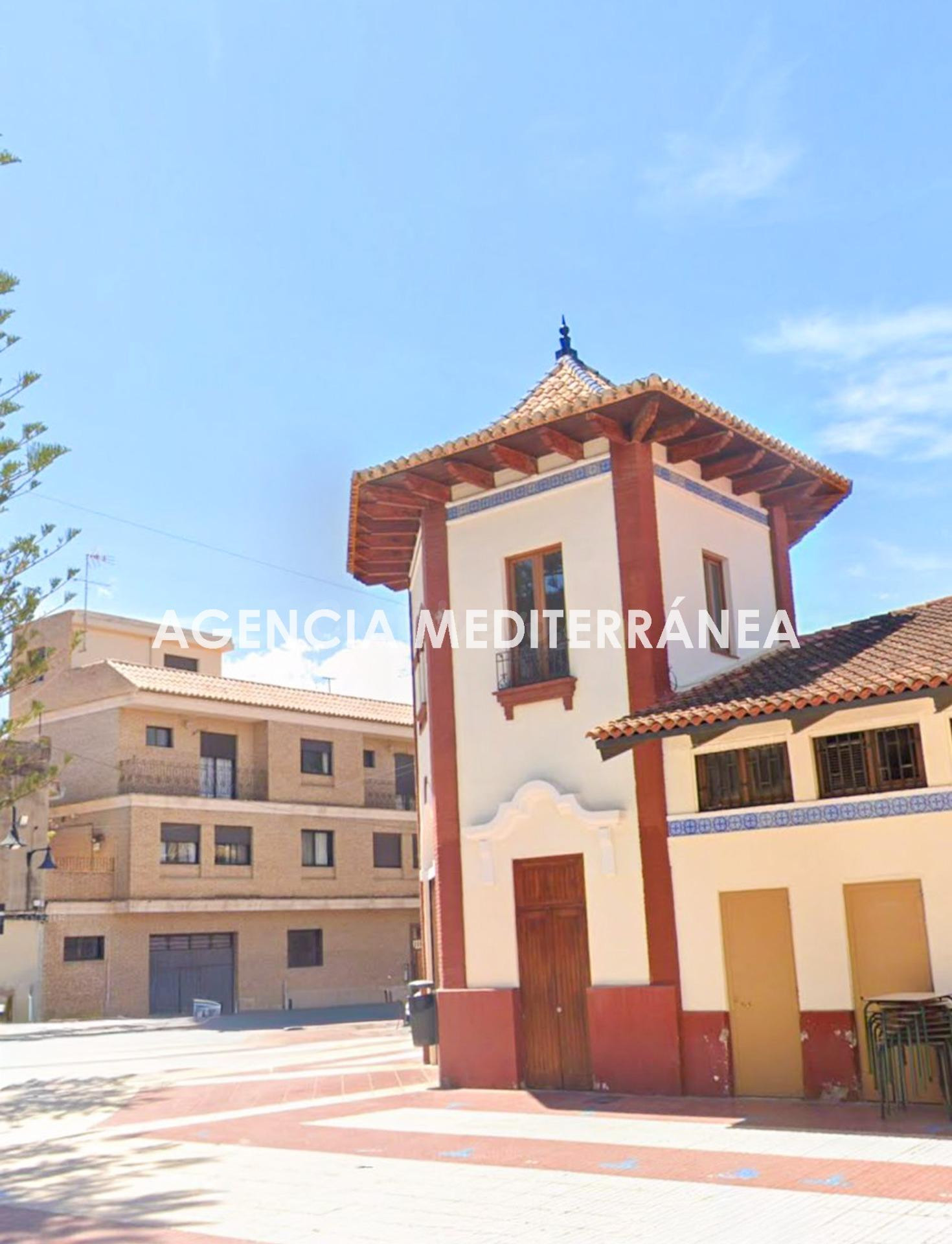 ¡Luminoso y listo para entrar a vivir en Catarroja! - foto 3