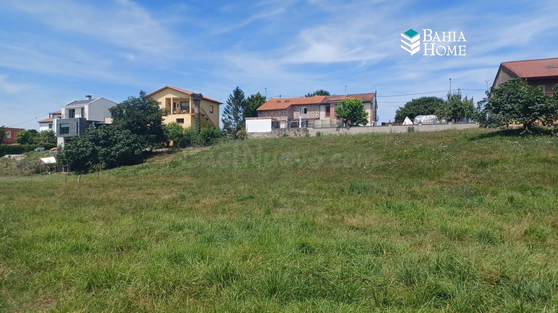Parcela urbana de 3.259 m2 con múltiples posibilidades en Re - foto 4