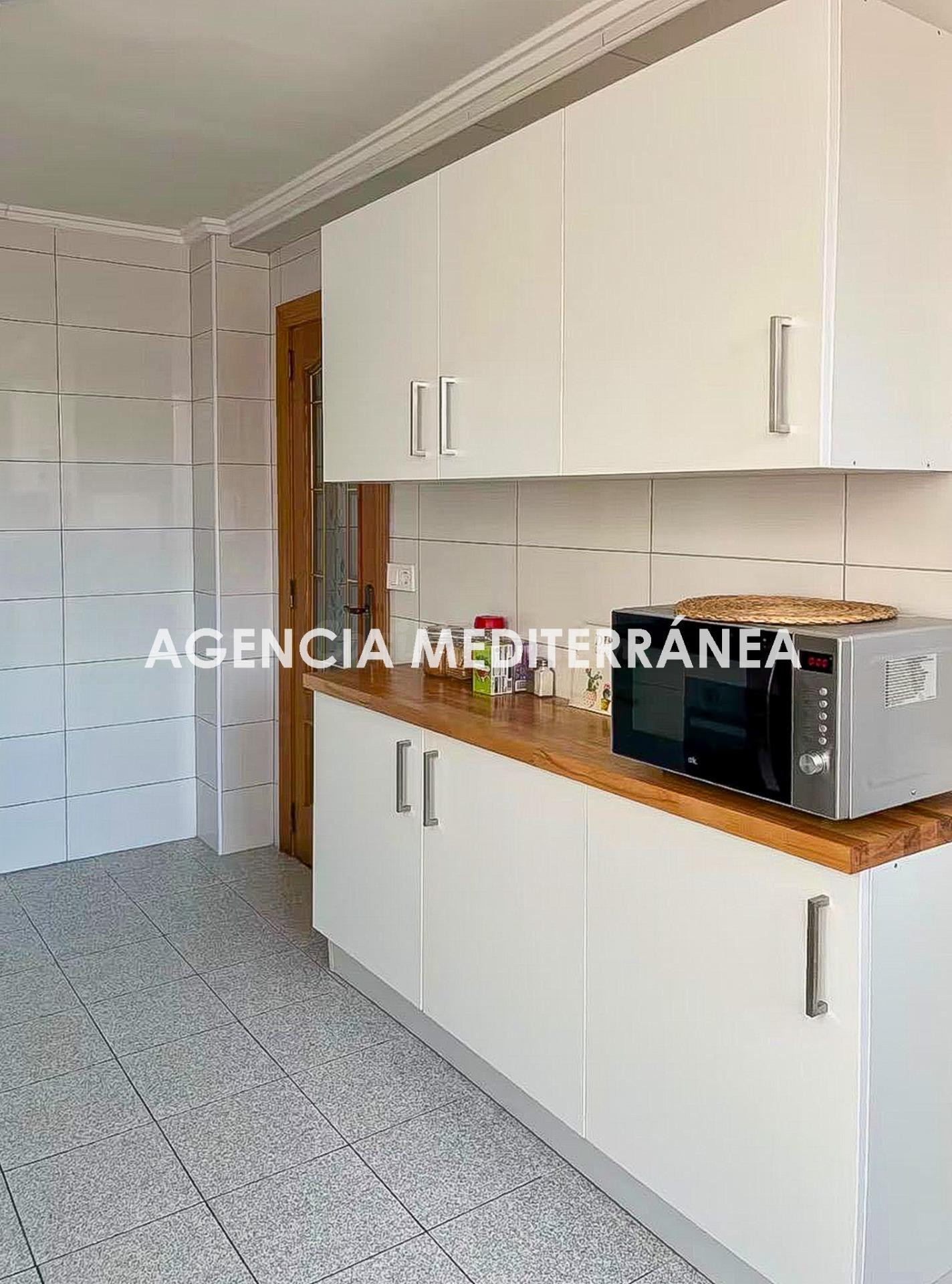 Amplia vivienda a un paso de la Playa de la Malvarrosa - foto 3