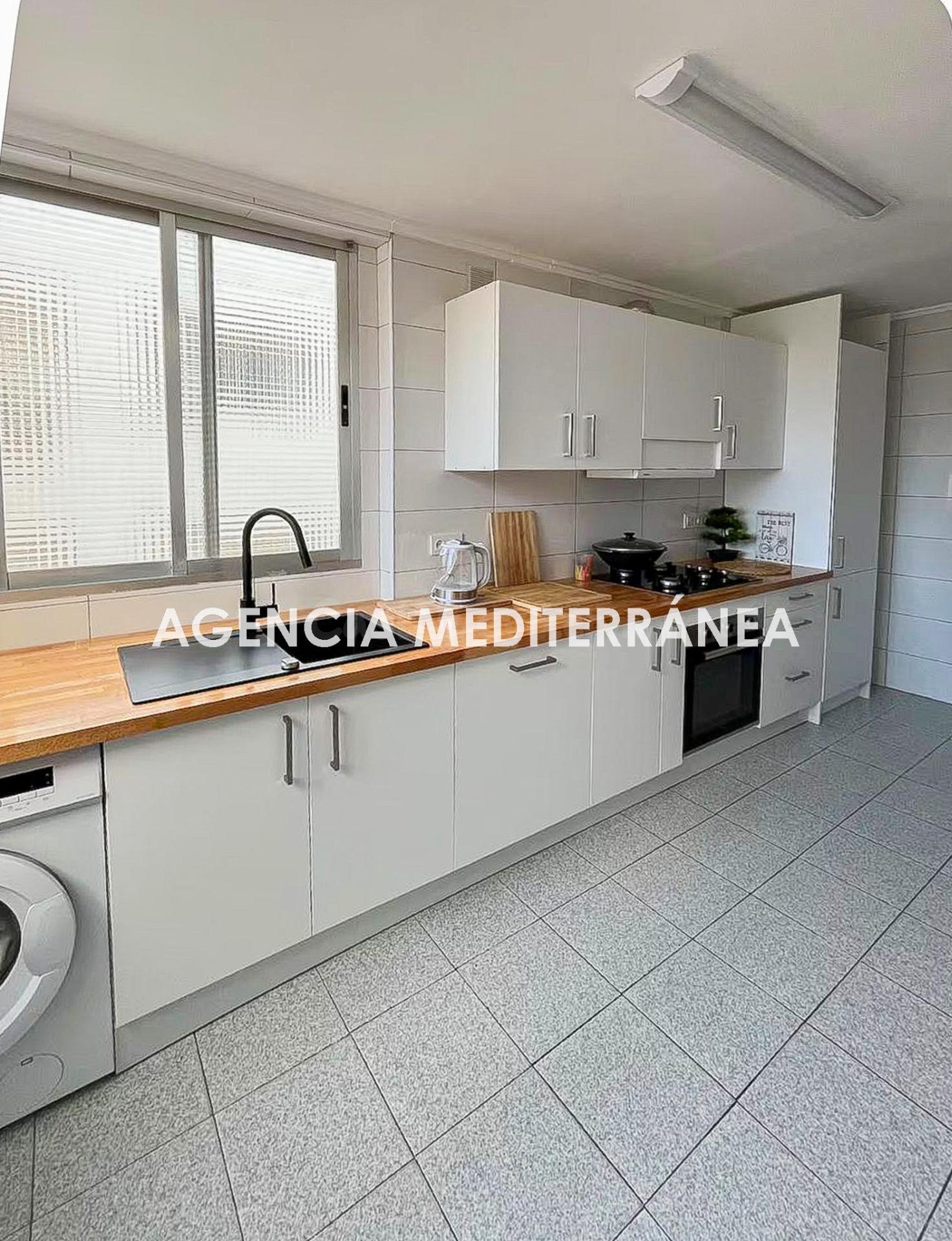 Amplia vivienda a un paso de la Playa de la Malvarrosa - foto 4