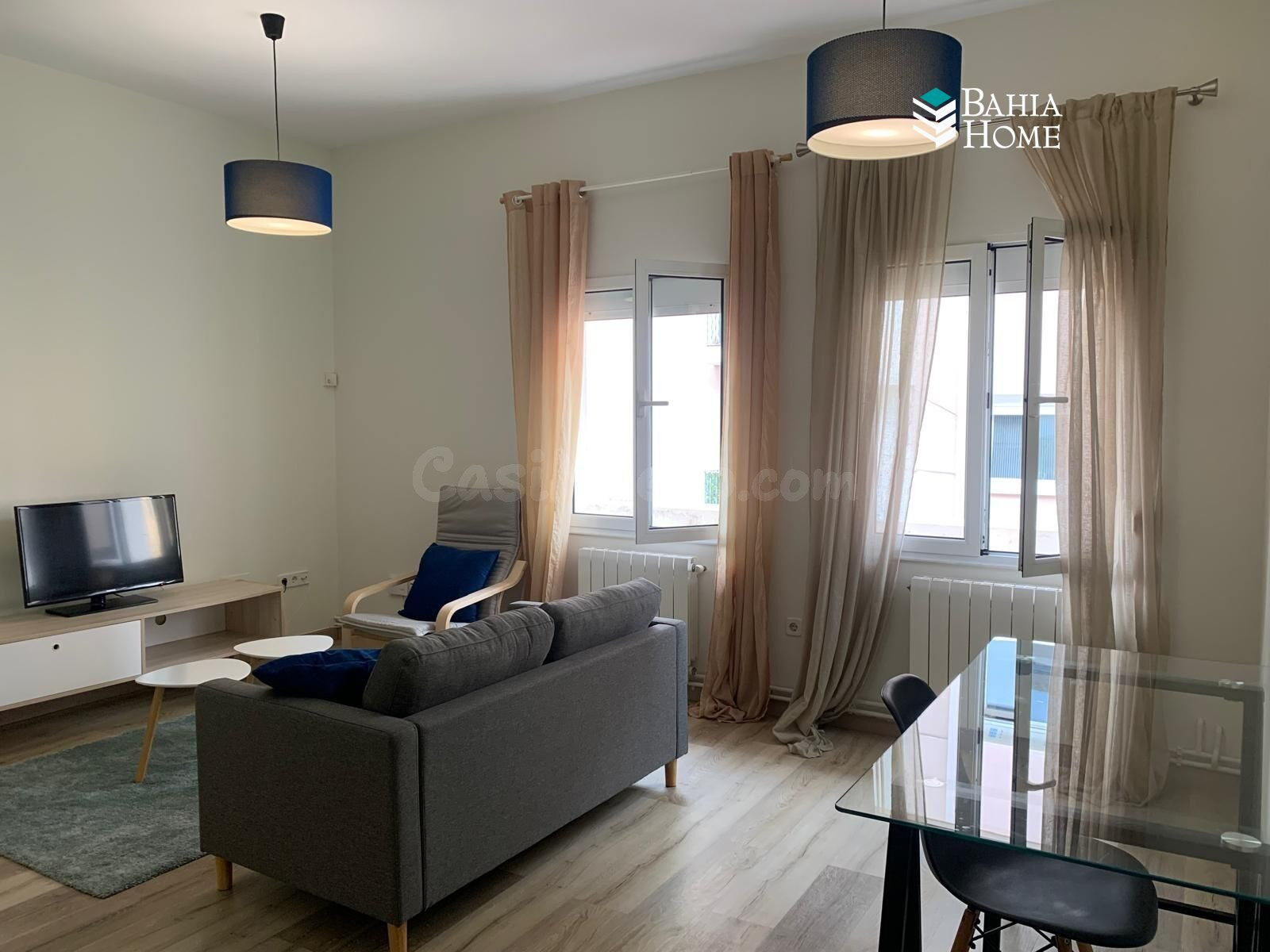 Apartamento céntrico reformado y equipado - foto 4