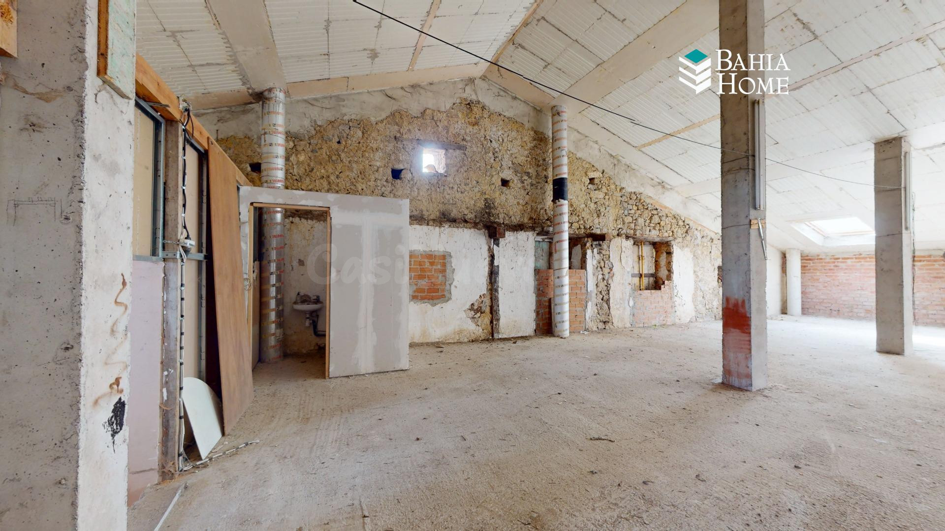 Propiedad con gran parcela y potencial para desarrollo resid - foto 4