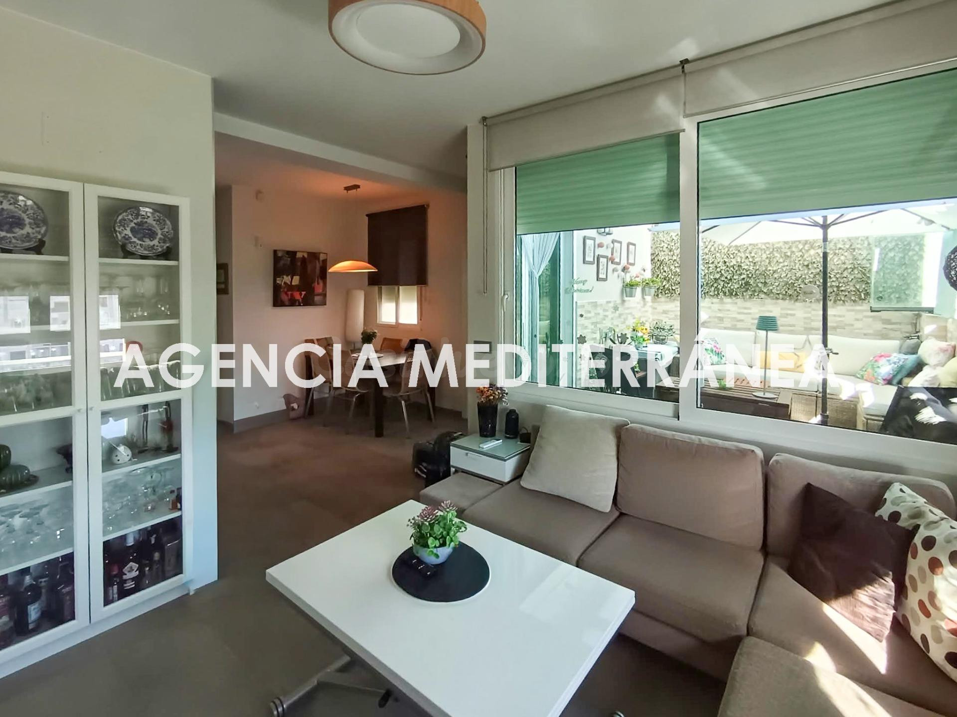 ¡Exclusivo ático reformado a la venta en el corazón de Arran - foto 4