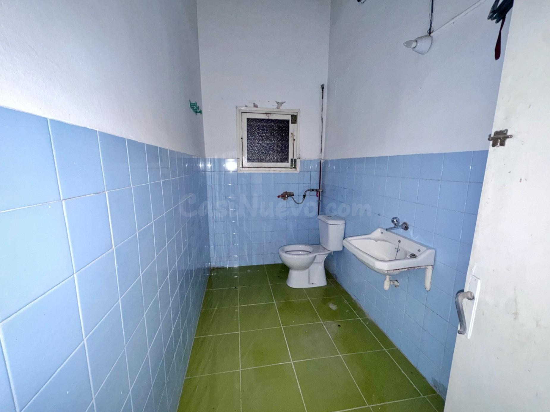 LOCAL COMERCIAL EN ALICANTE - foto 2