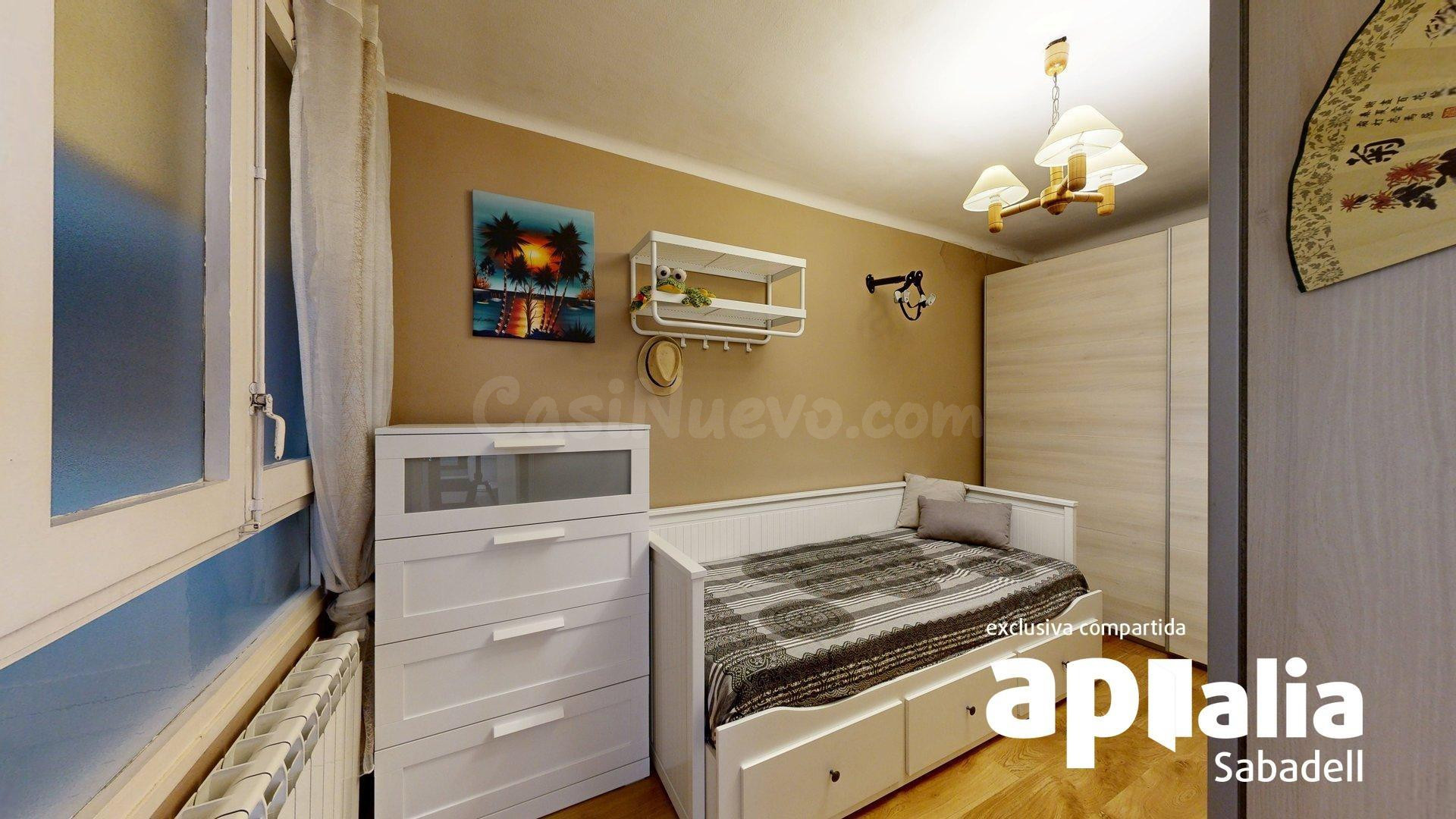 PISO EN EL CENTRO DE CERDANYOLA - foto 3