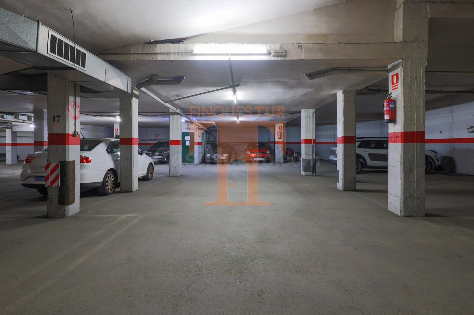 PLAZA DE PARKING EN VENTA: MUY CERCA del AMBULATORIO (C/ Pla - foto 4