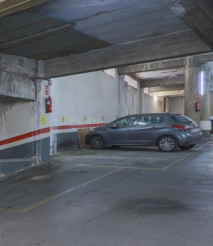 ¡Tu Plaza de PARKING Ideal en PREMIA DE MAR! - foto 5