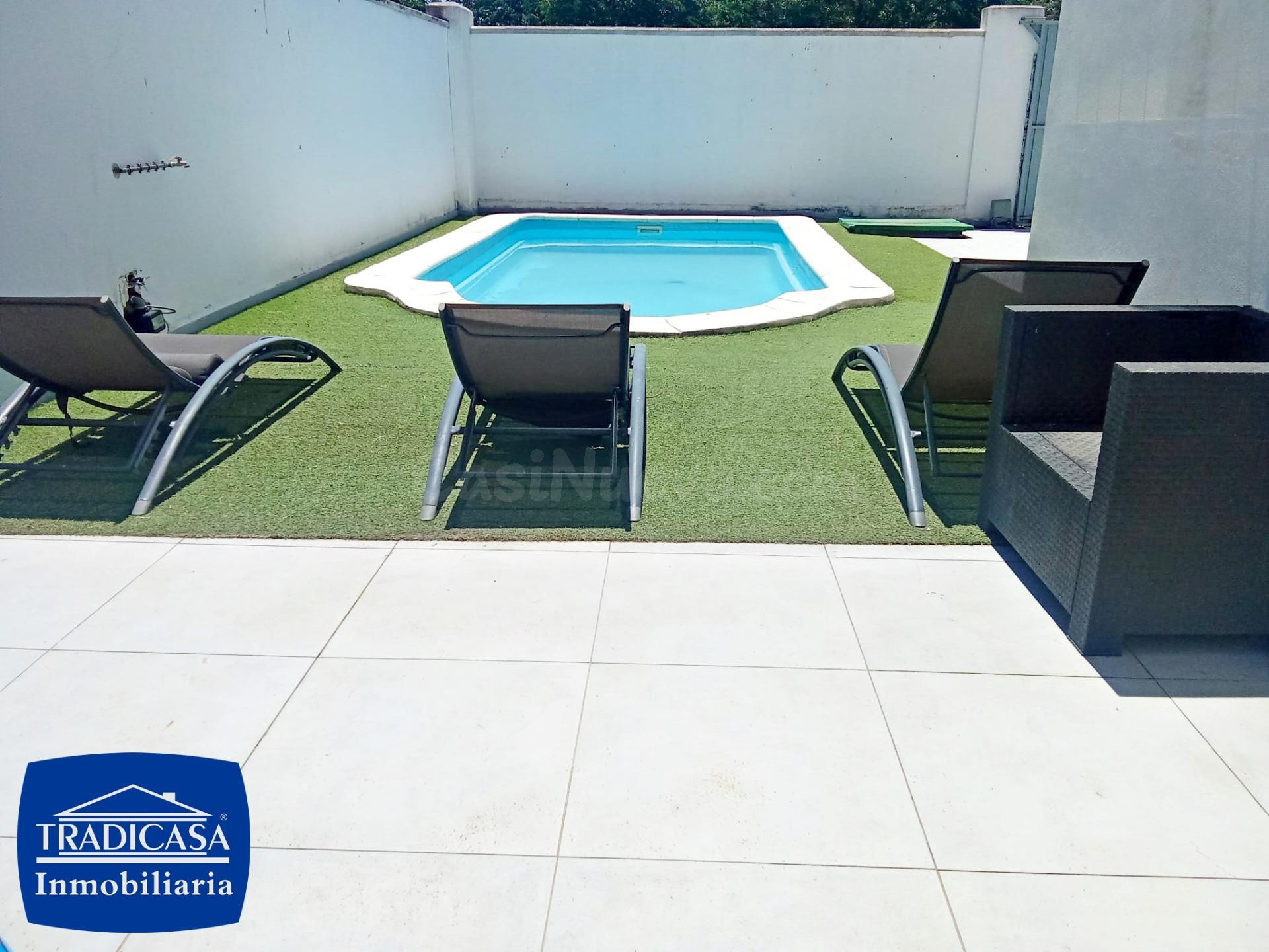 ✨ ¡Tu nuevo hogar te espera en Ronda Este de Jerez! Pareado con piscina y listo para entrar a vivir - foto 2