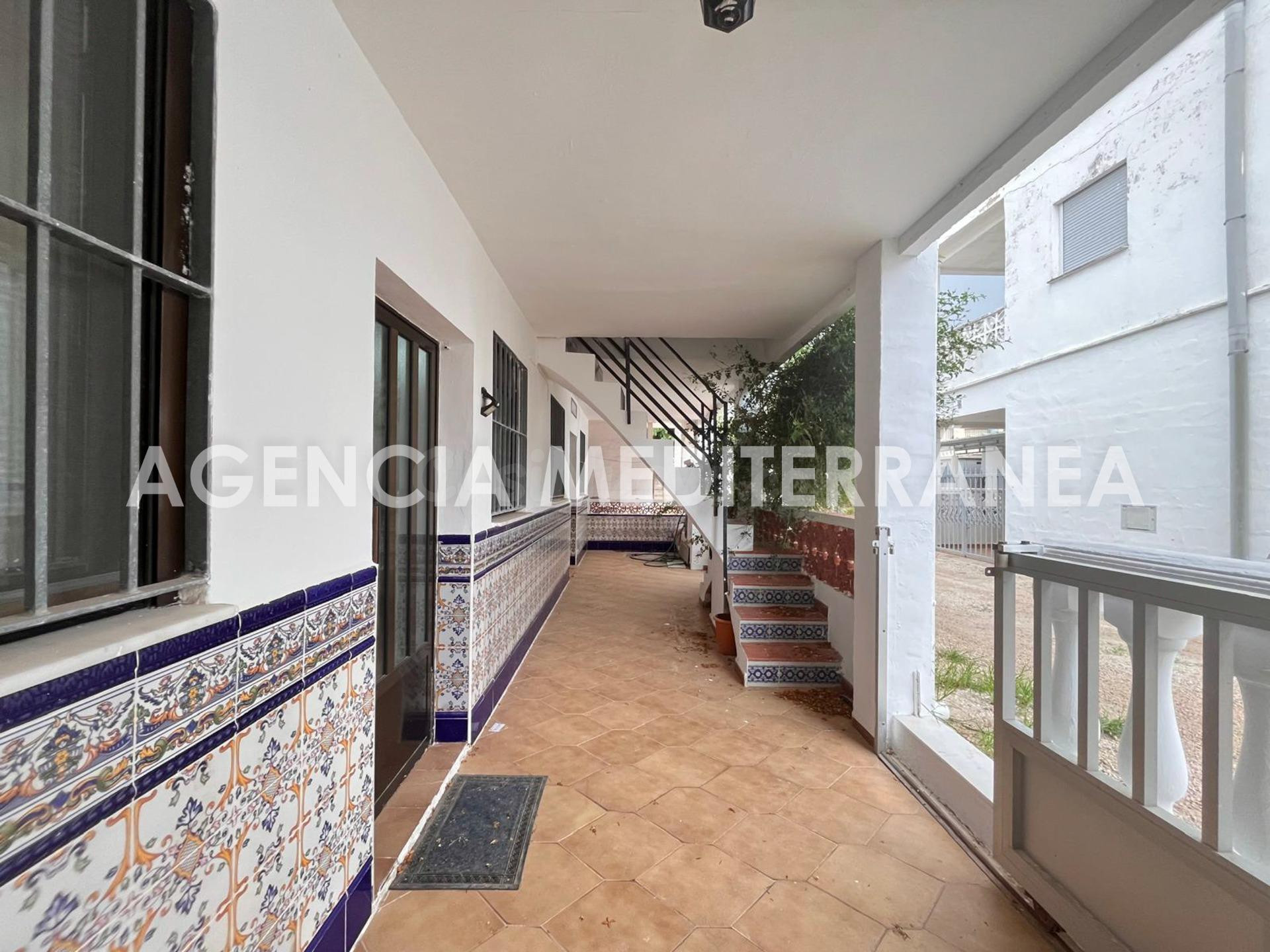 Casa / Chalet adosado ubicado en 1ª linea de la playa Devese - foto 4