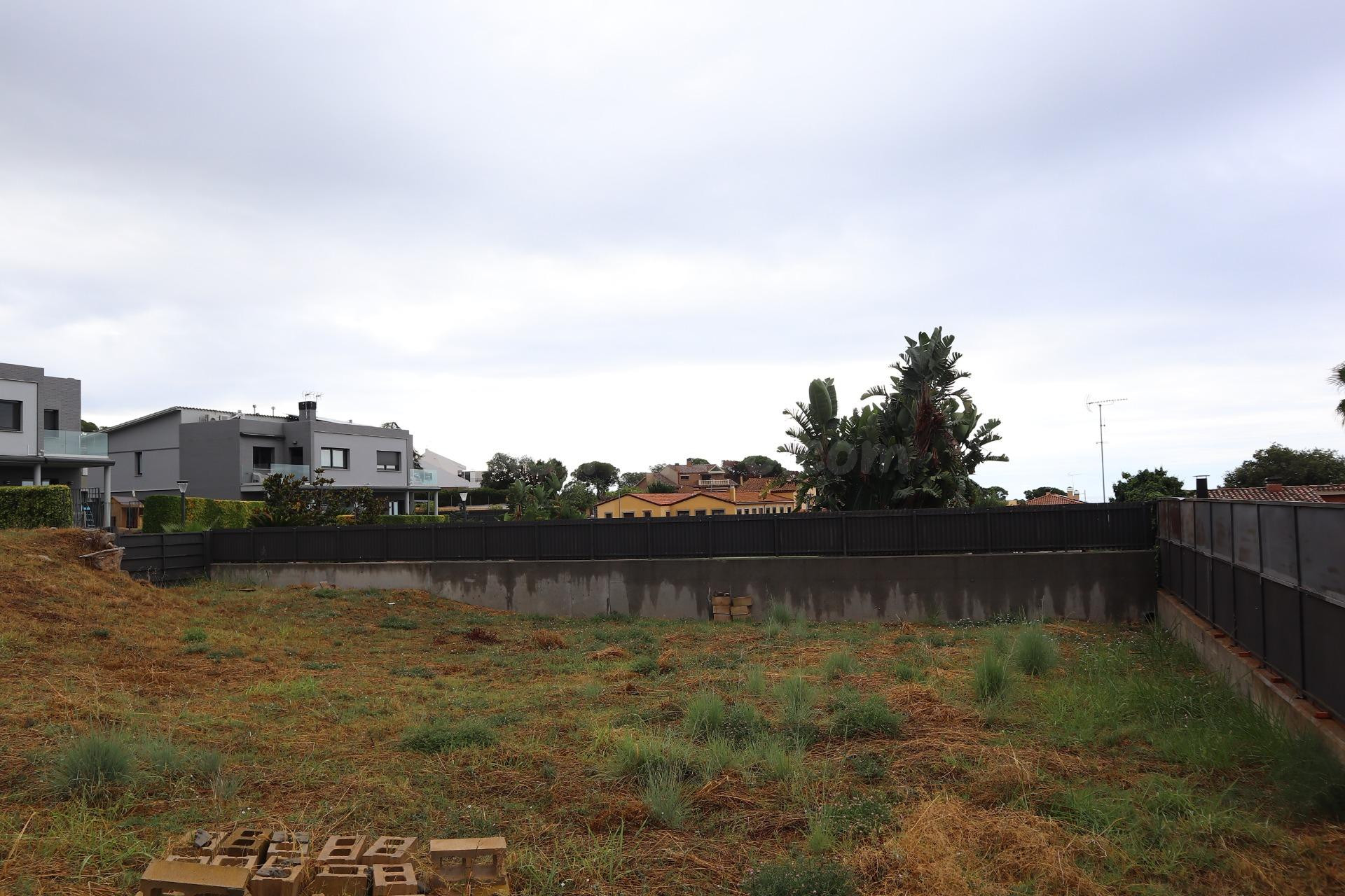 Terreno en venta en Can Quirze, Mataró - foto 3