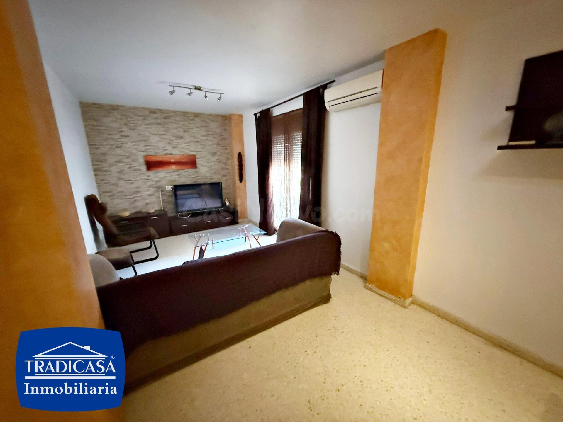 ✨ ¡Piso urbanización cerrada con piscina, zona Ronda Este de Jerez! ✨ - foto 4