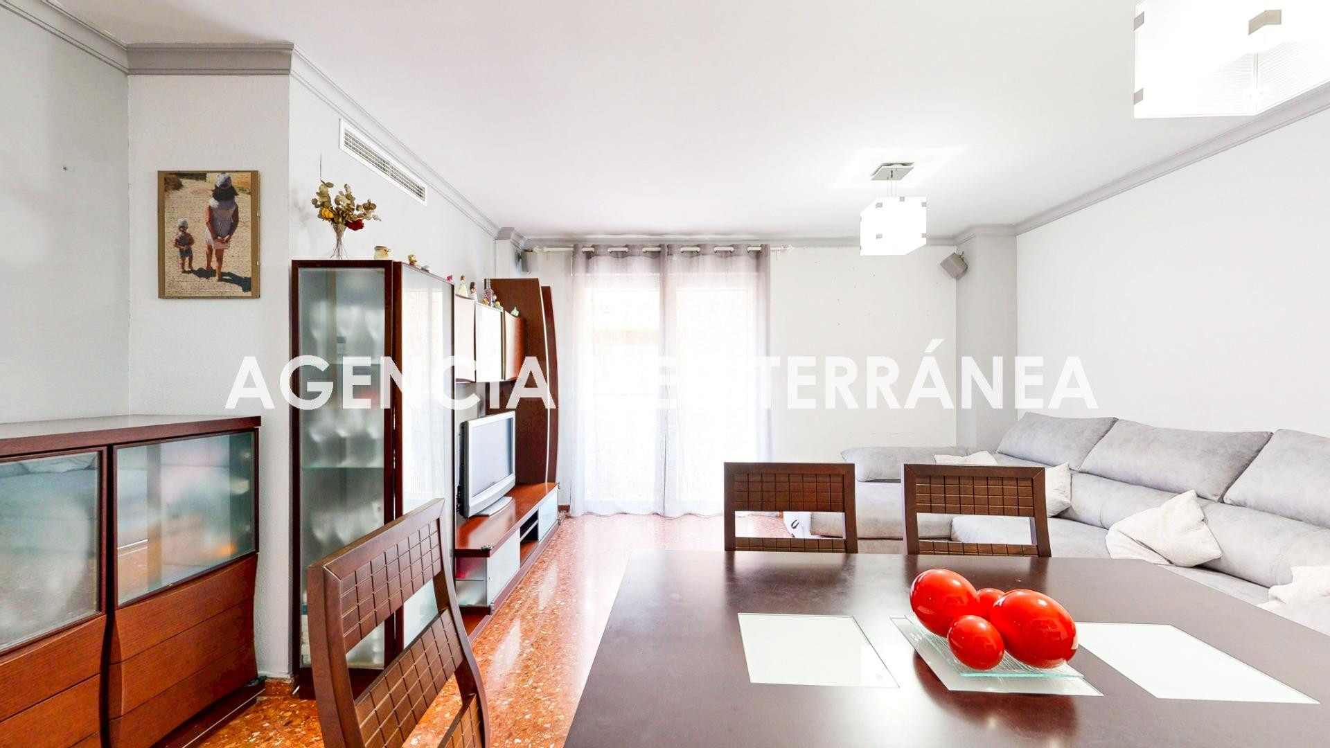 PISO A LA VENTA CON GARAJE Y TRASTERO EN ALFAFAR - foto 4