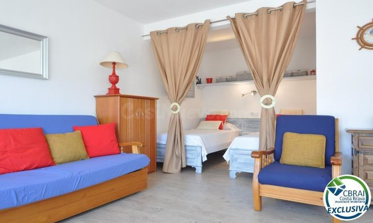 Apartamento en primera línea de mar con licencia turística e - foto 4