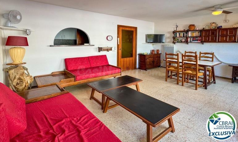 Apartamento en Santa Margarida frente al mar - foto 2